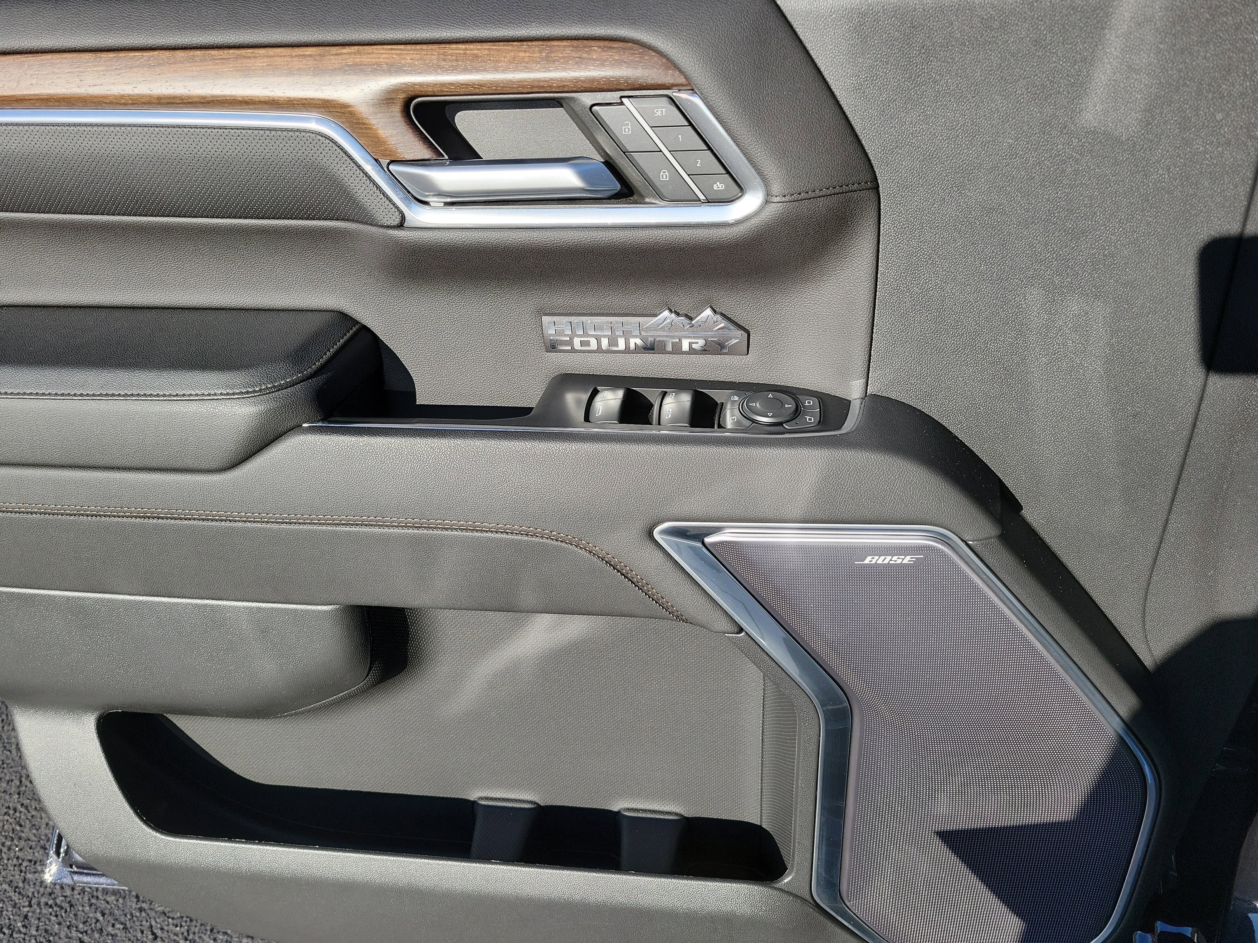 2023 Chevrolet Silverado 1500 High Country