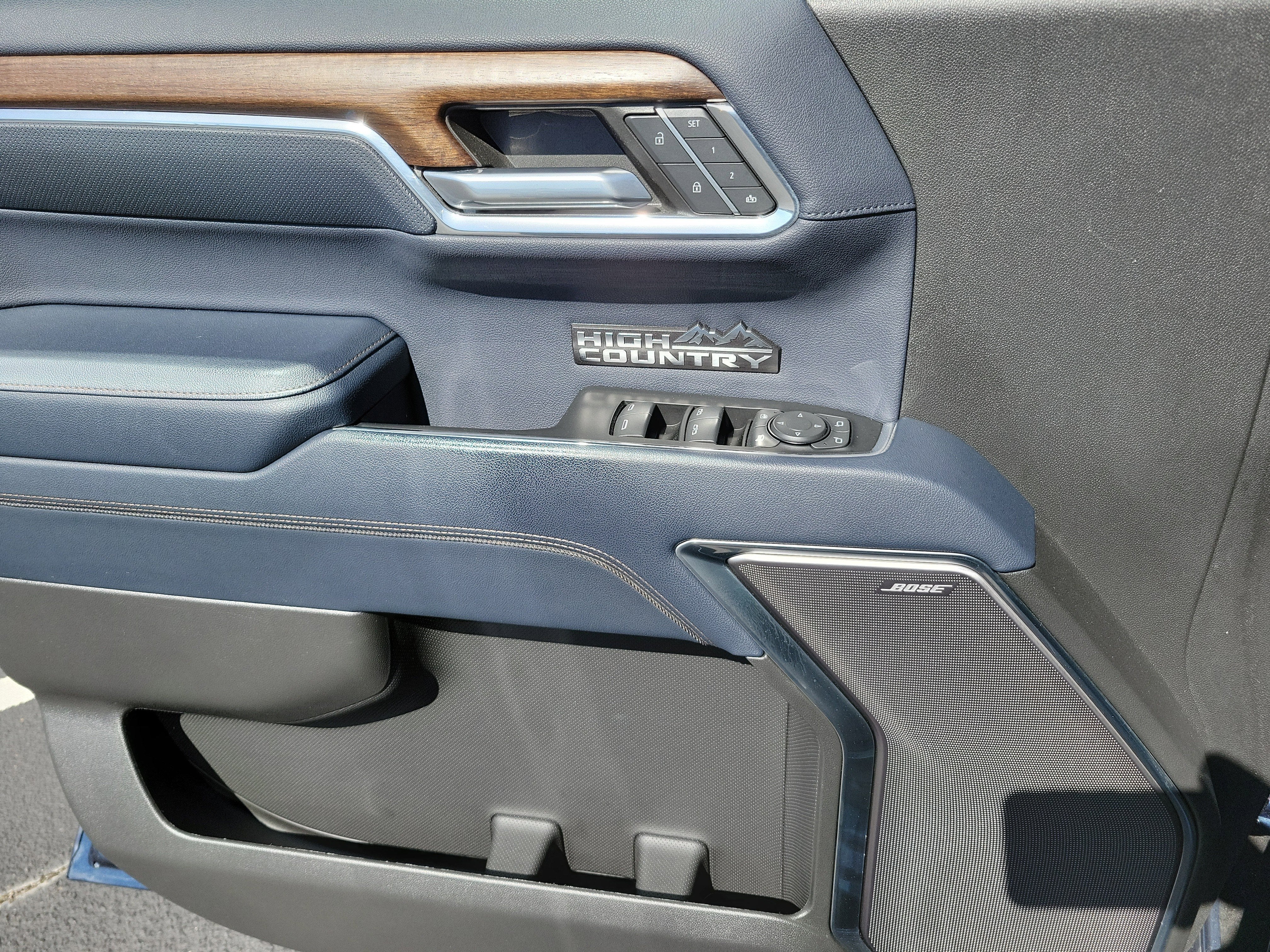 2023 Chevrolet Silverado 1500 High Country