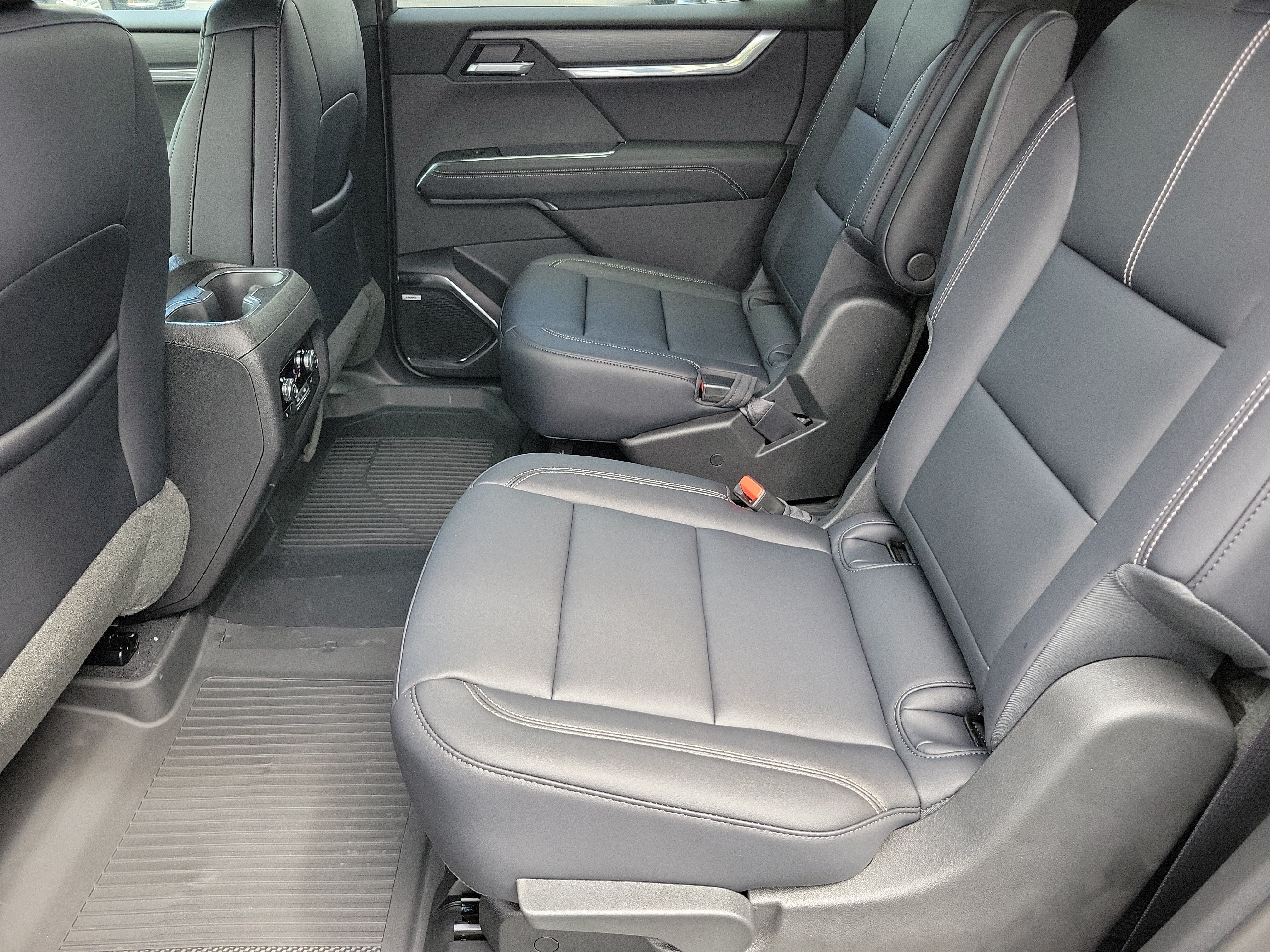 2026 GMC Acadia Elevation - Photo 14
