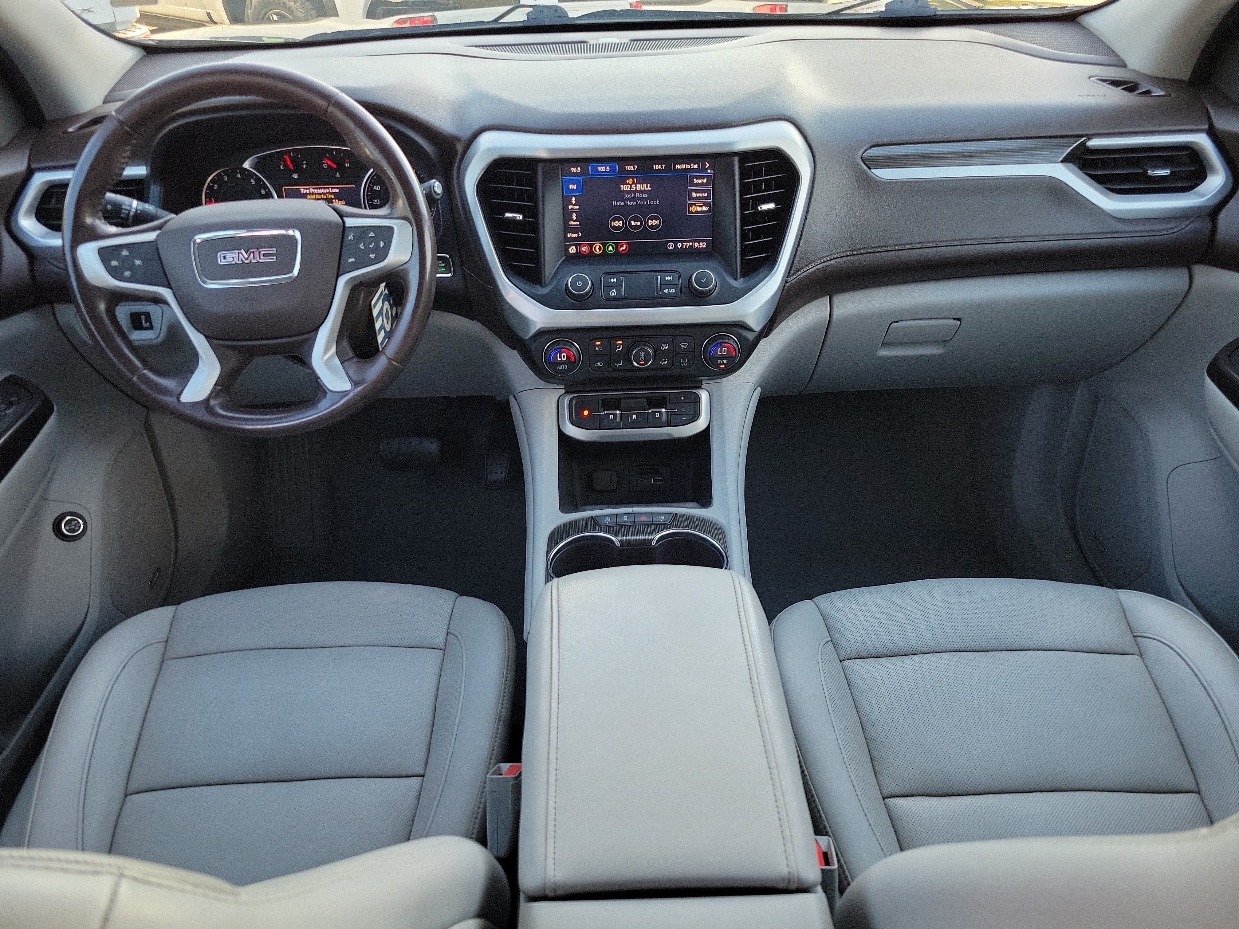2020 GMC Acadia SLT