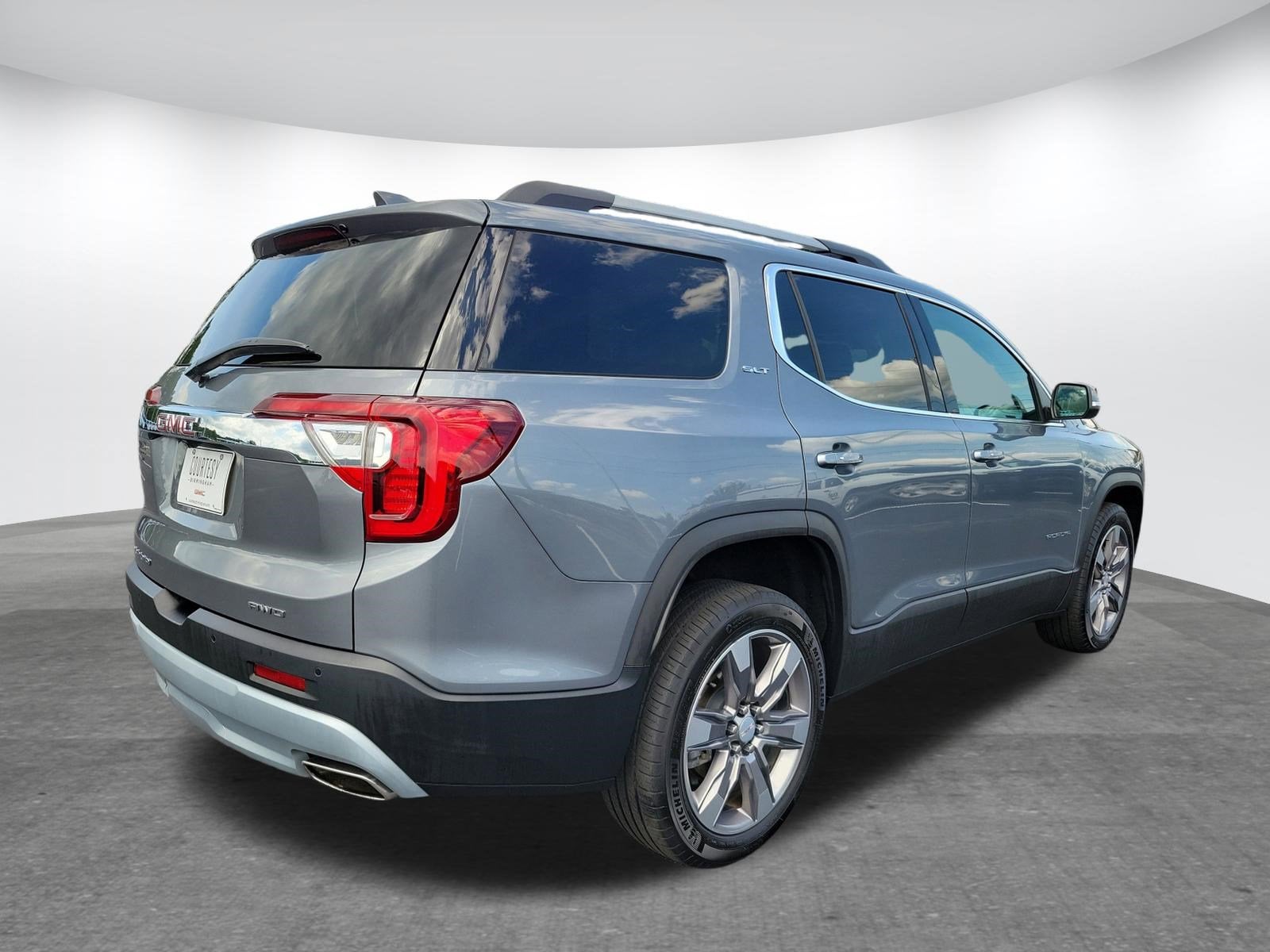 2021 GMC Acadia SLT