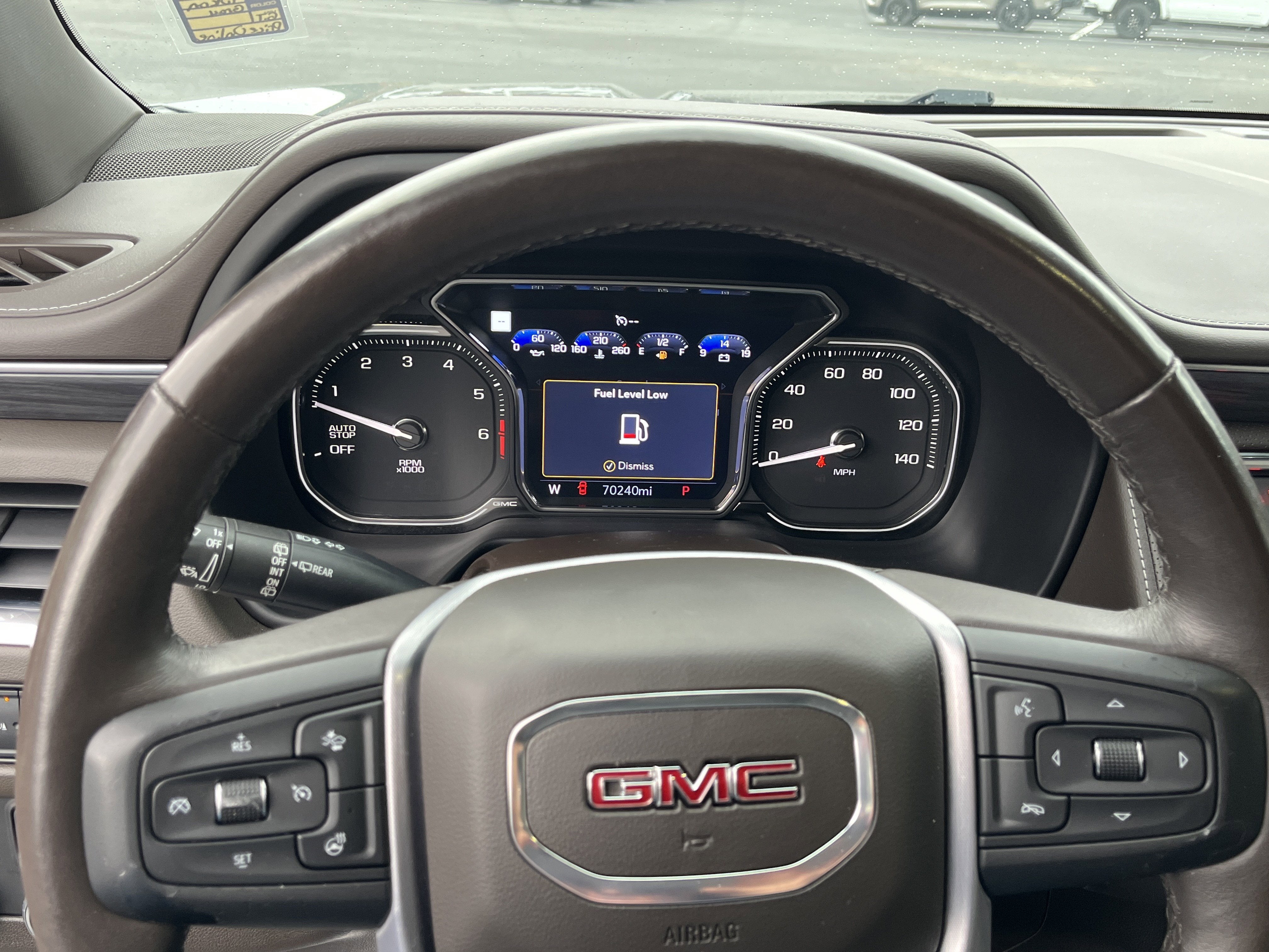 2021 GMC Yukon SLT
