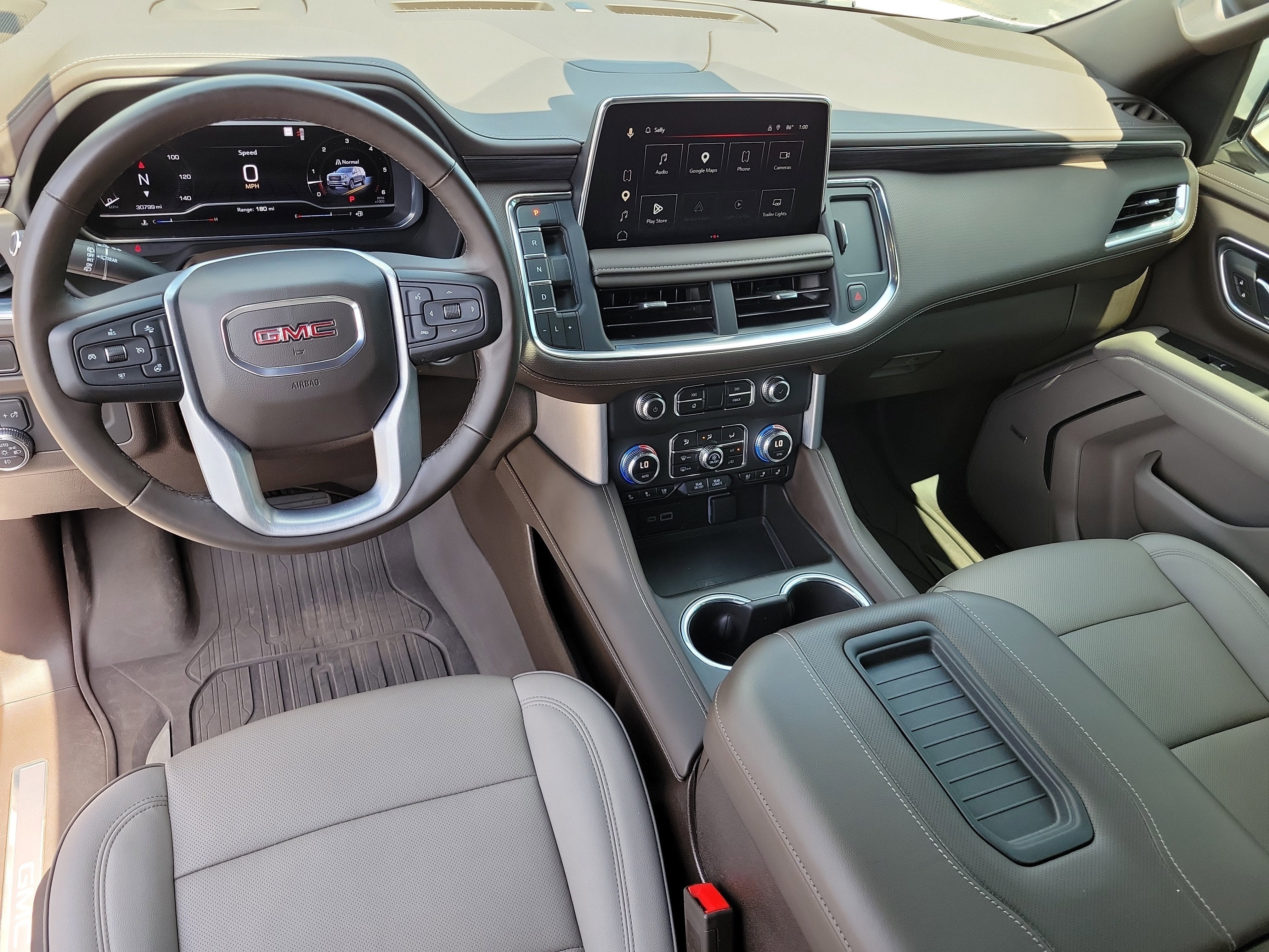 2023 GMC Yukon SLT