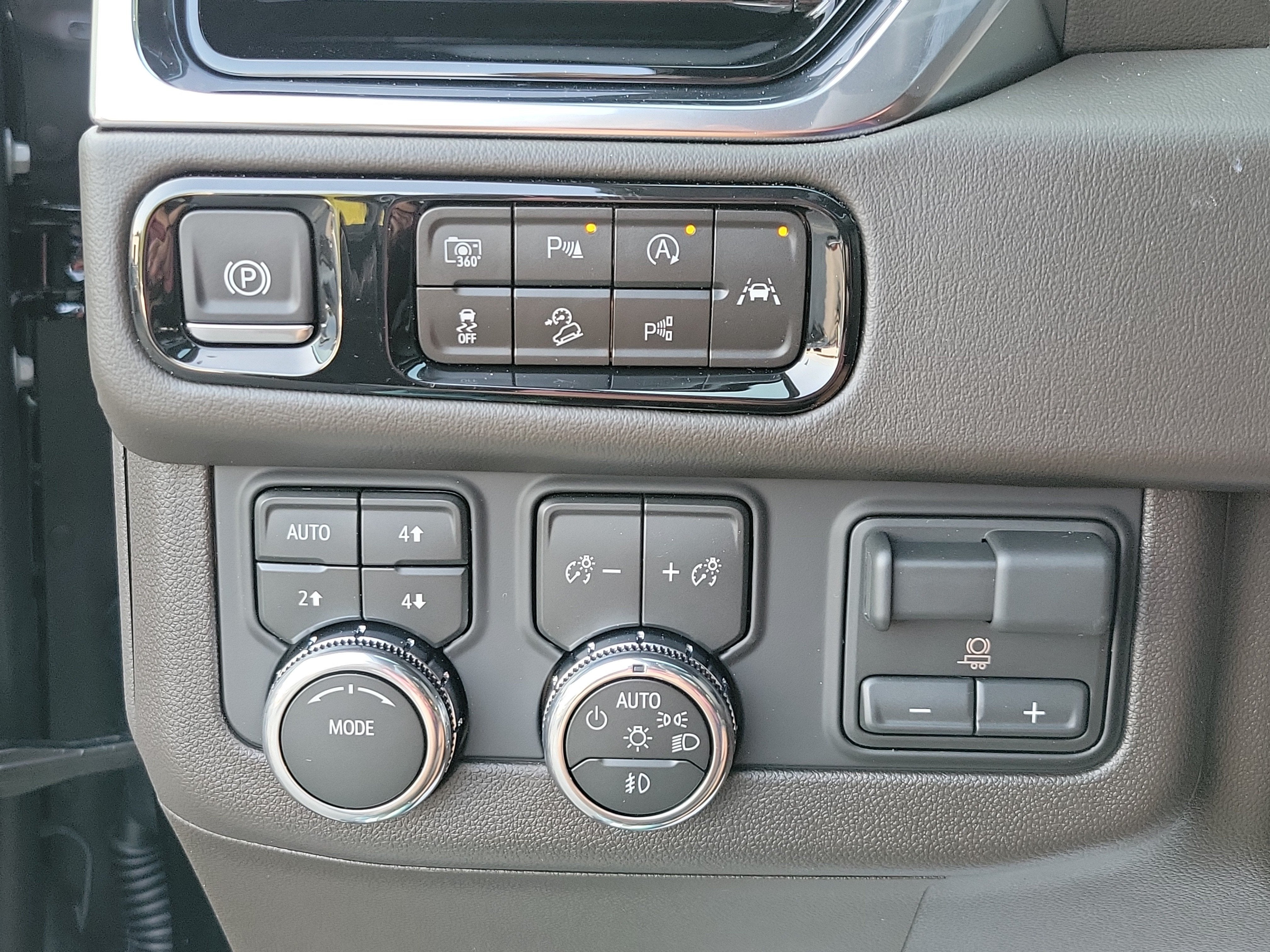 2026 GMC Yukon XL Elevation - Photo 30