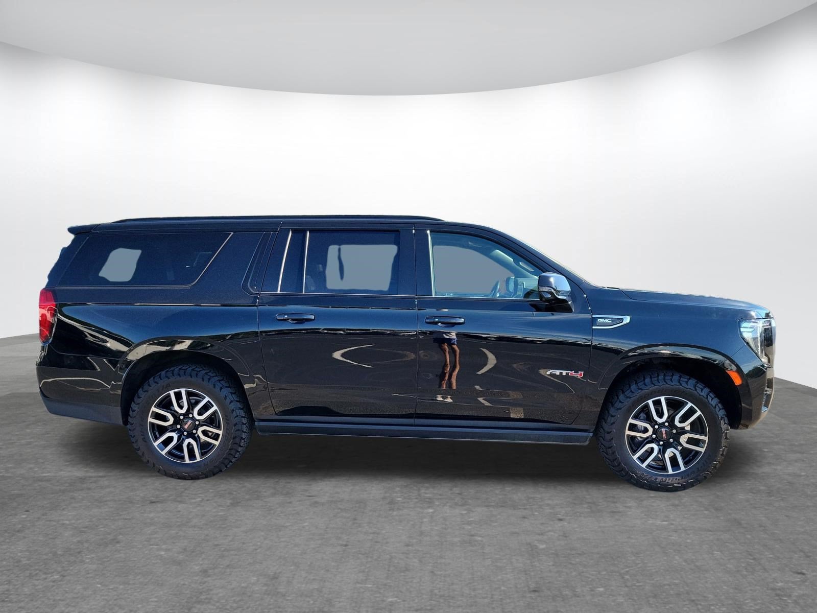 2021 GMC Yukon XL AT4