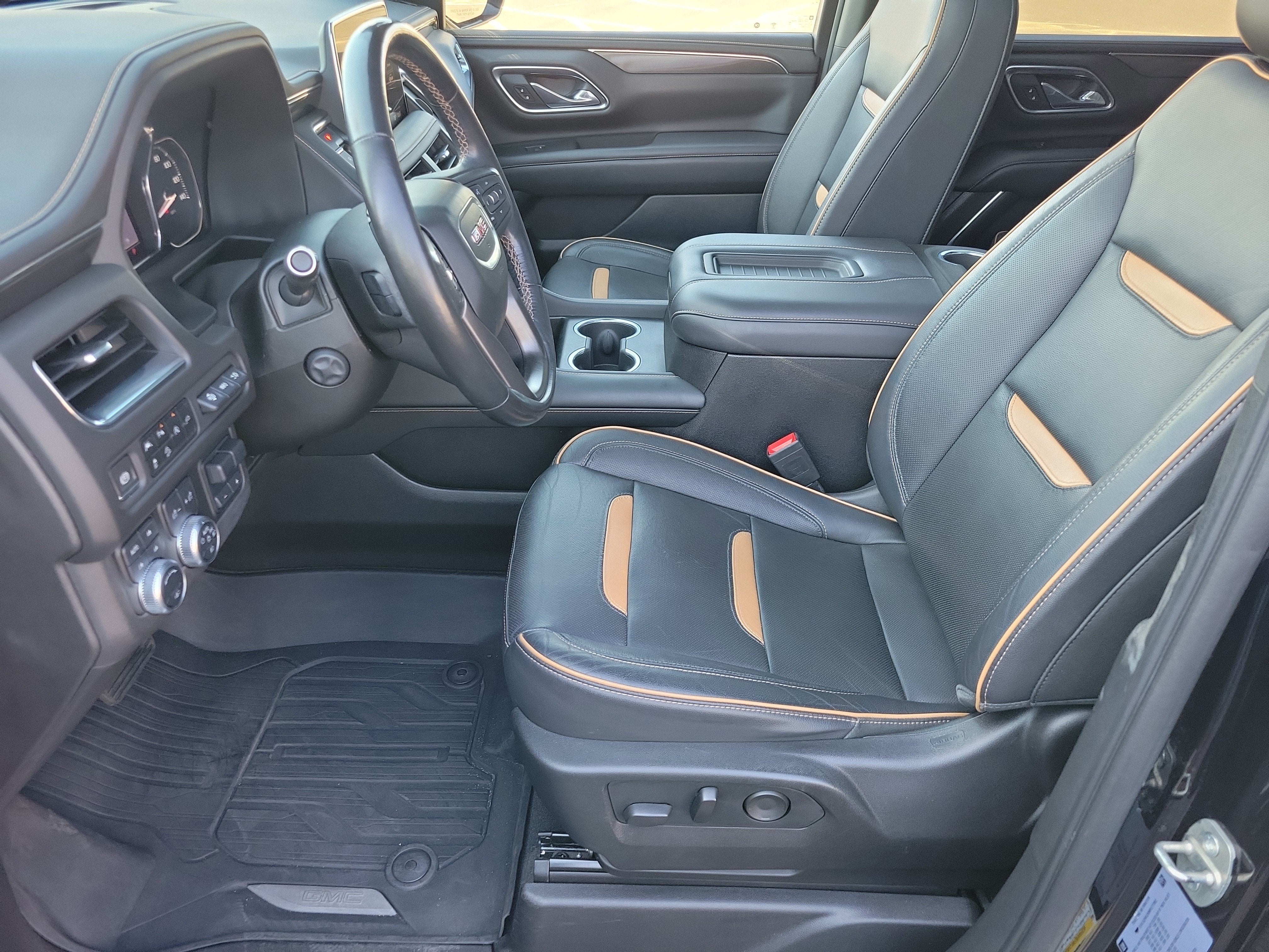 2021 GMC Yukon XL AT4