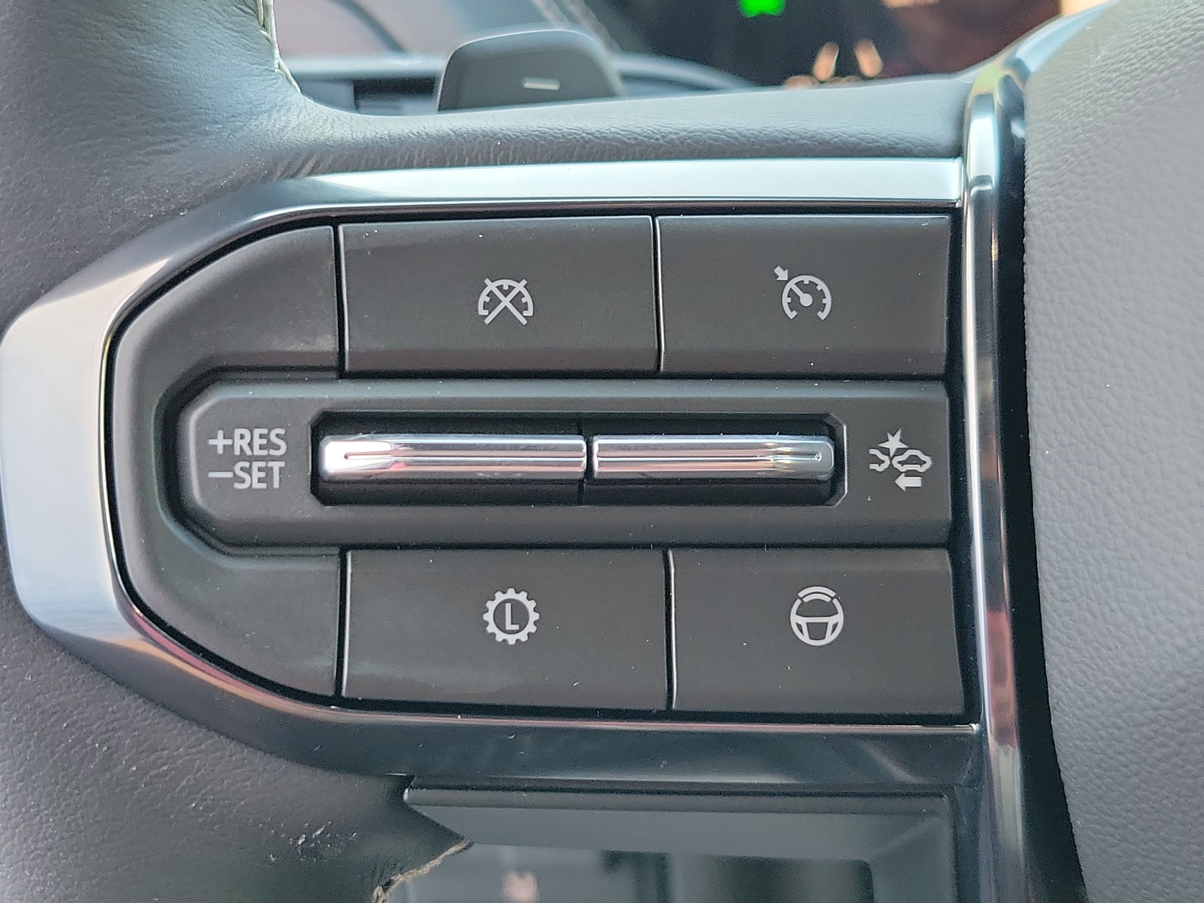 2026 GMC Yukon XL Denali Ultimate - Photo 30