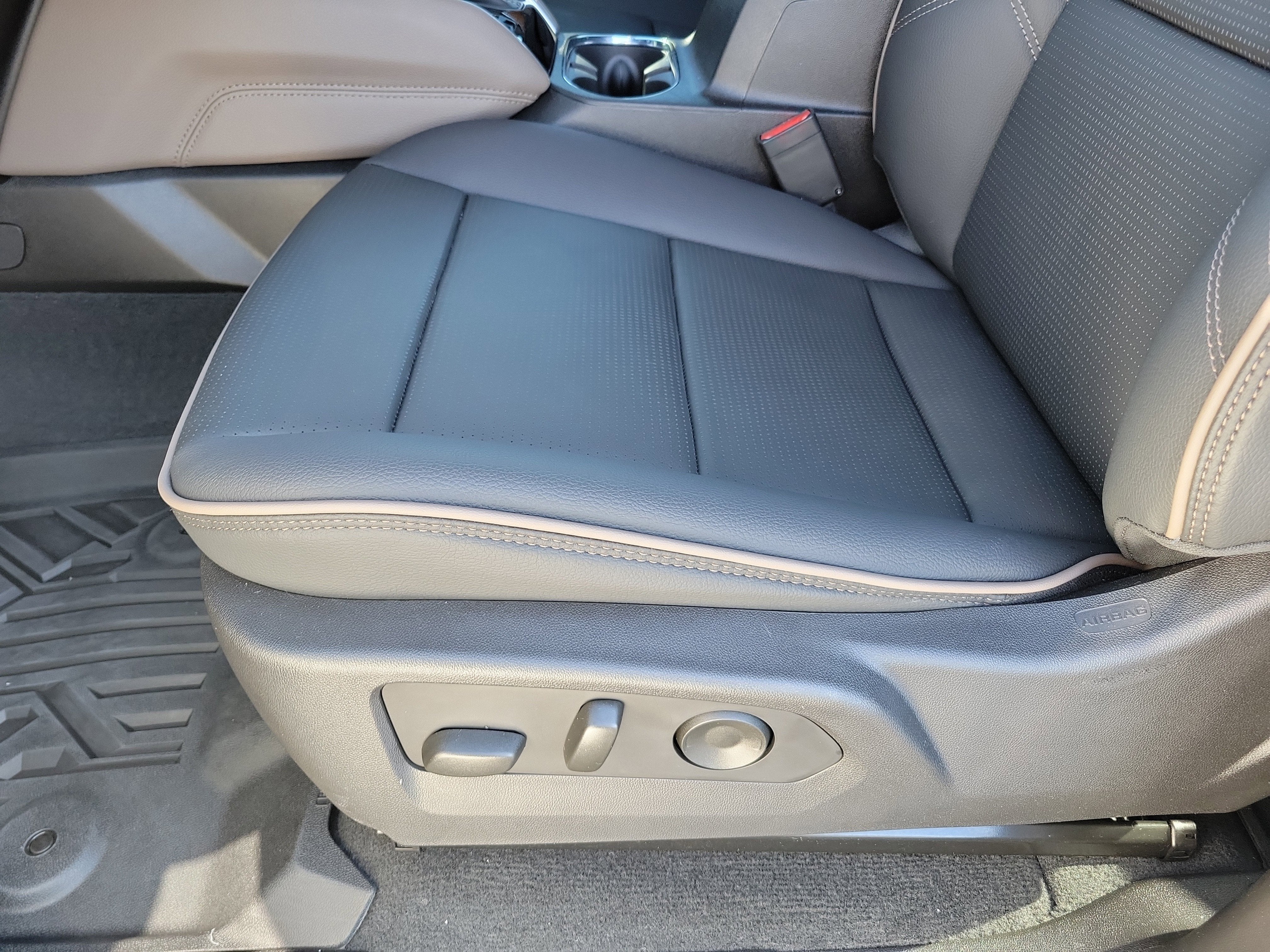 2025 GMC Canyon Denali