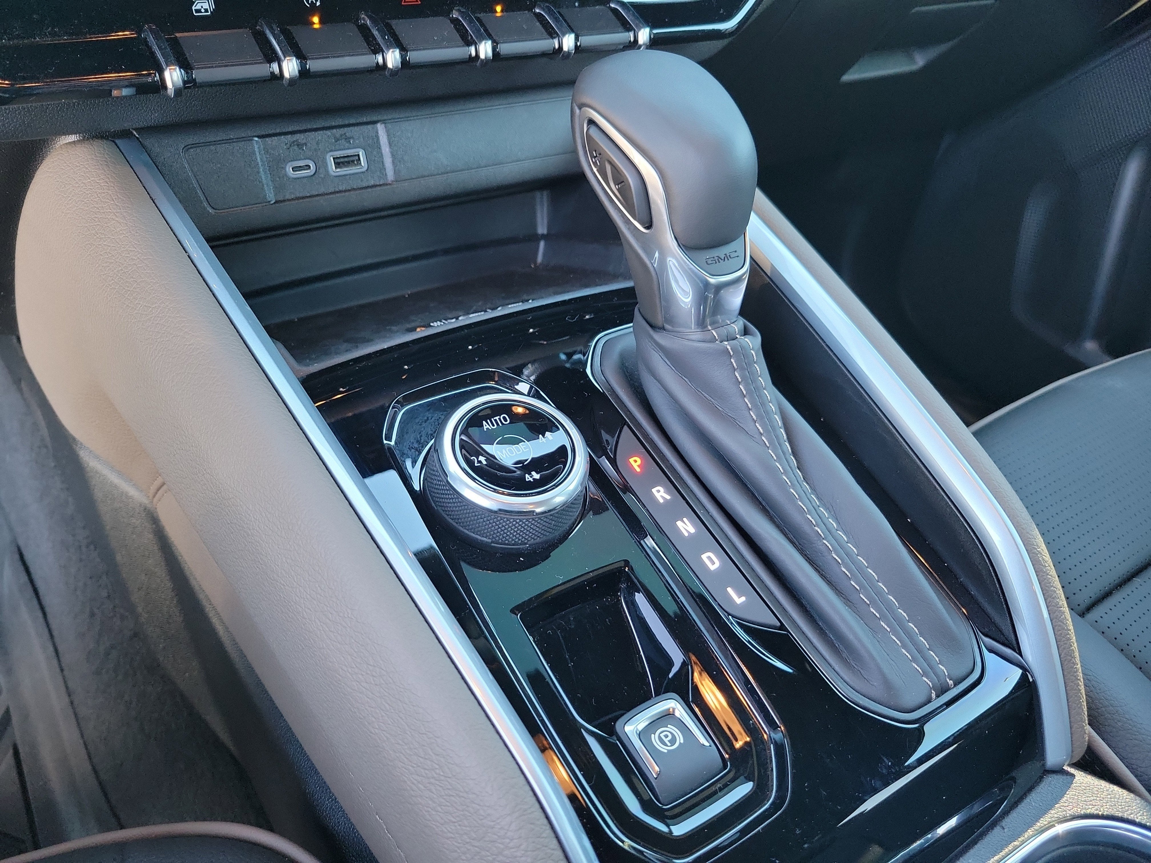 2025 GMC Canyon Denali