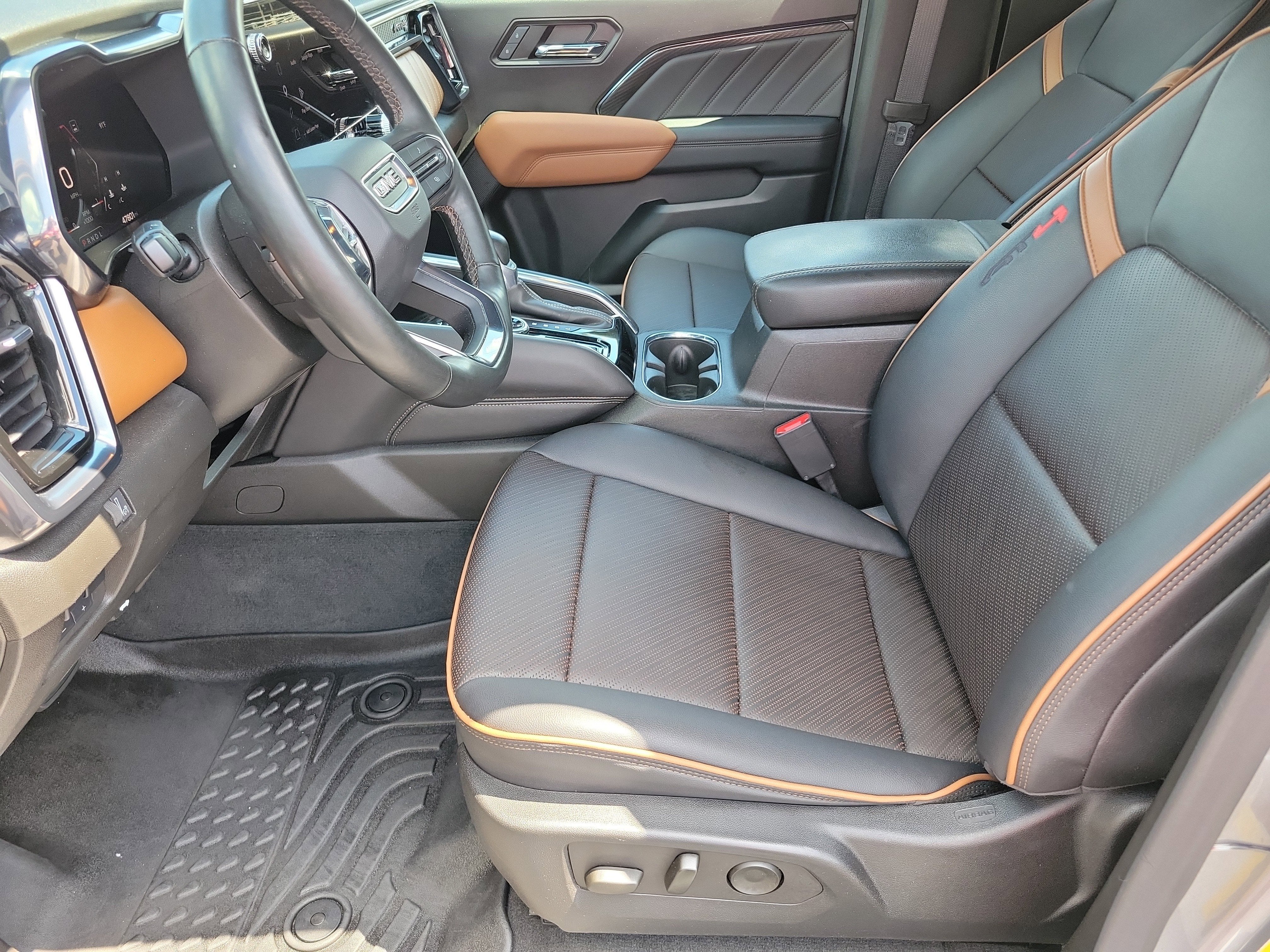 2023 GMC Canyon AT4