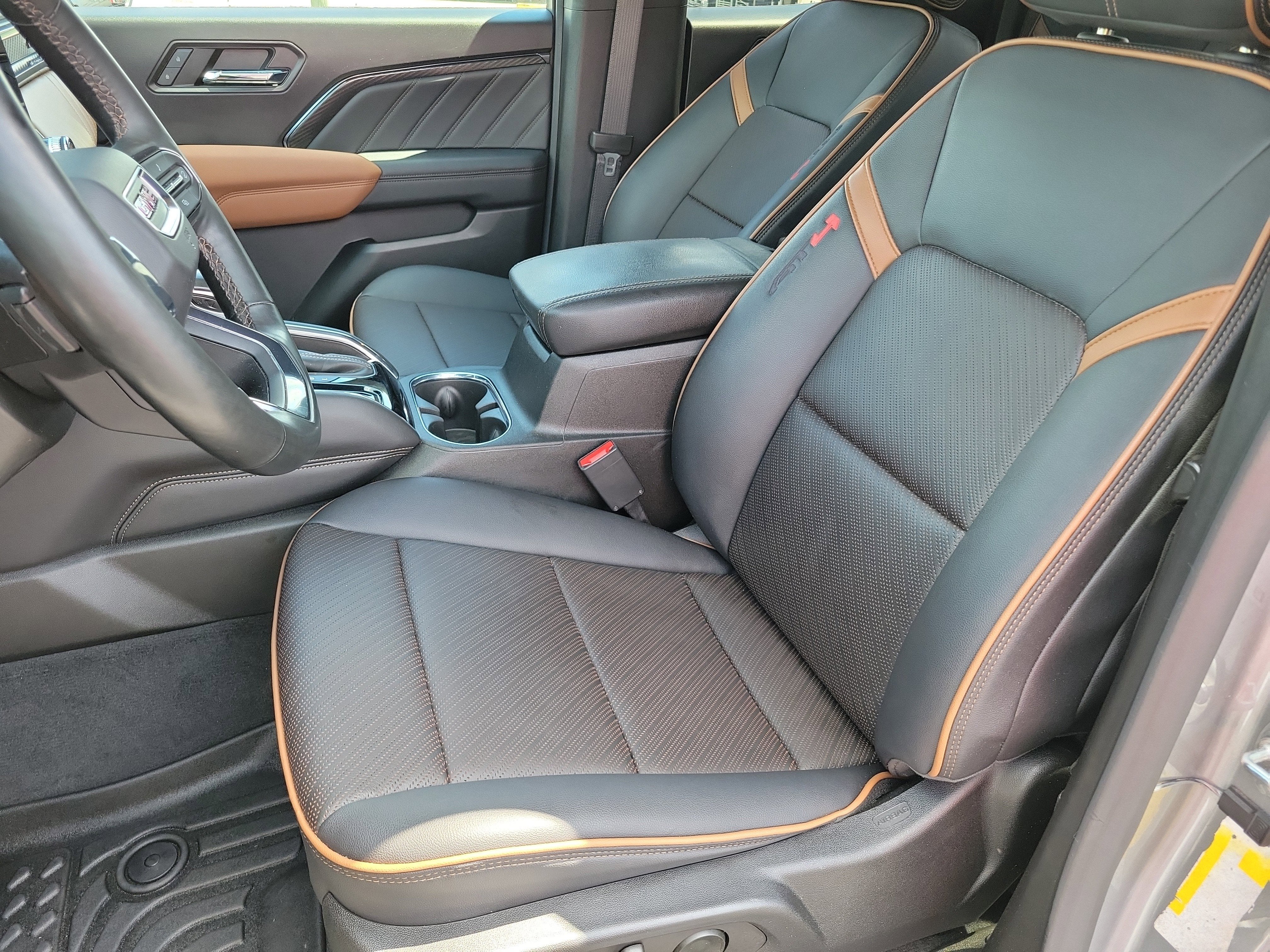 2023 GMC Canyon AT4