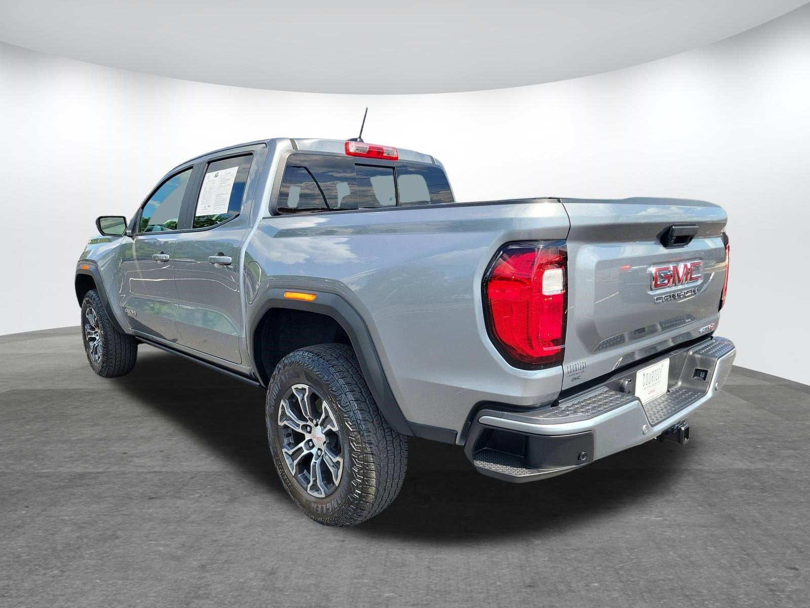 2023 GMC Canyon AT4
