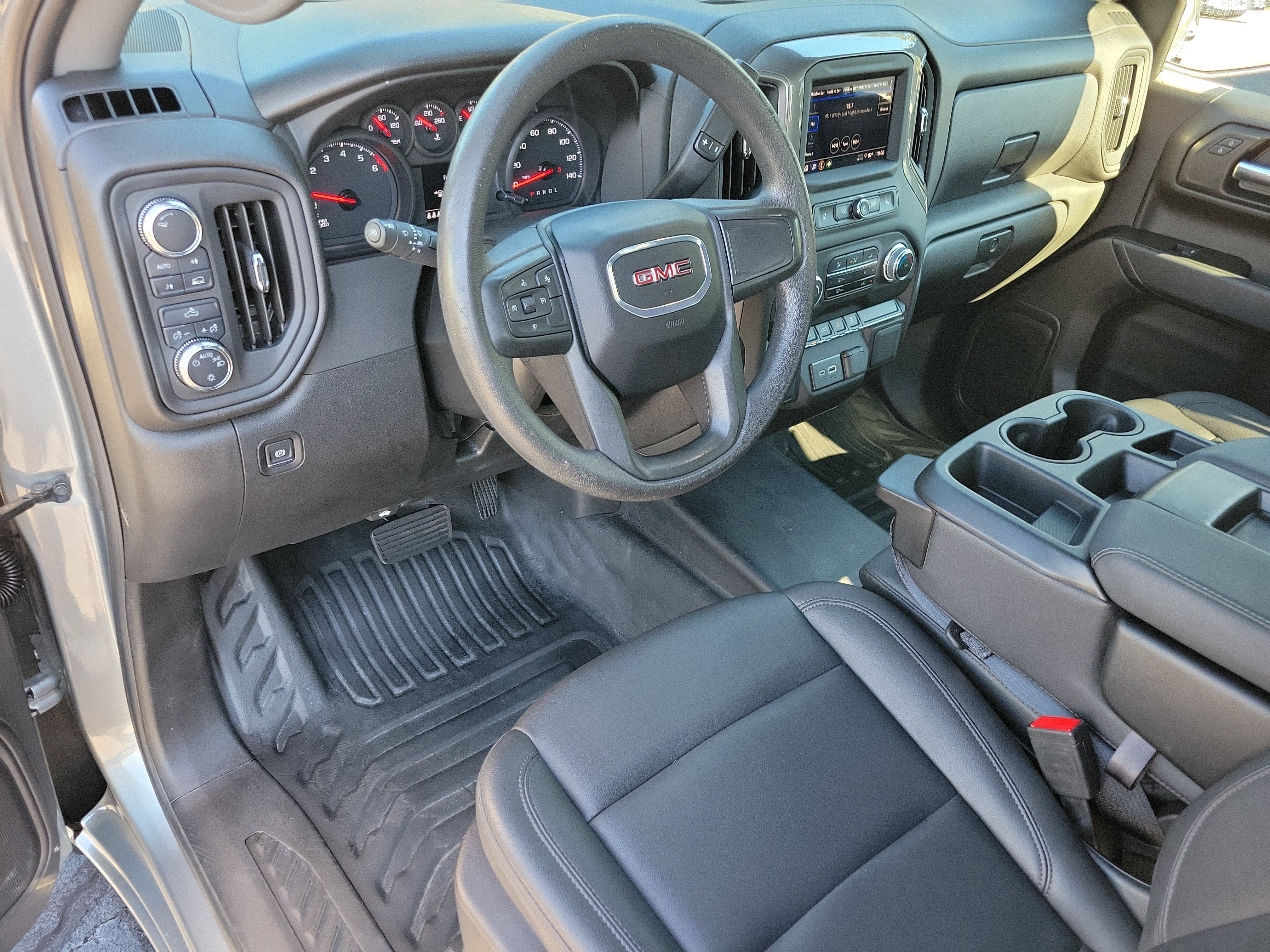 2025 GMC Sierra 1500 Pro