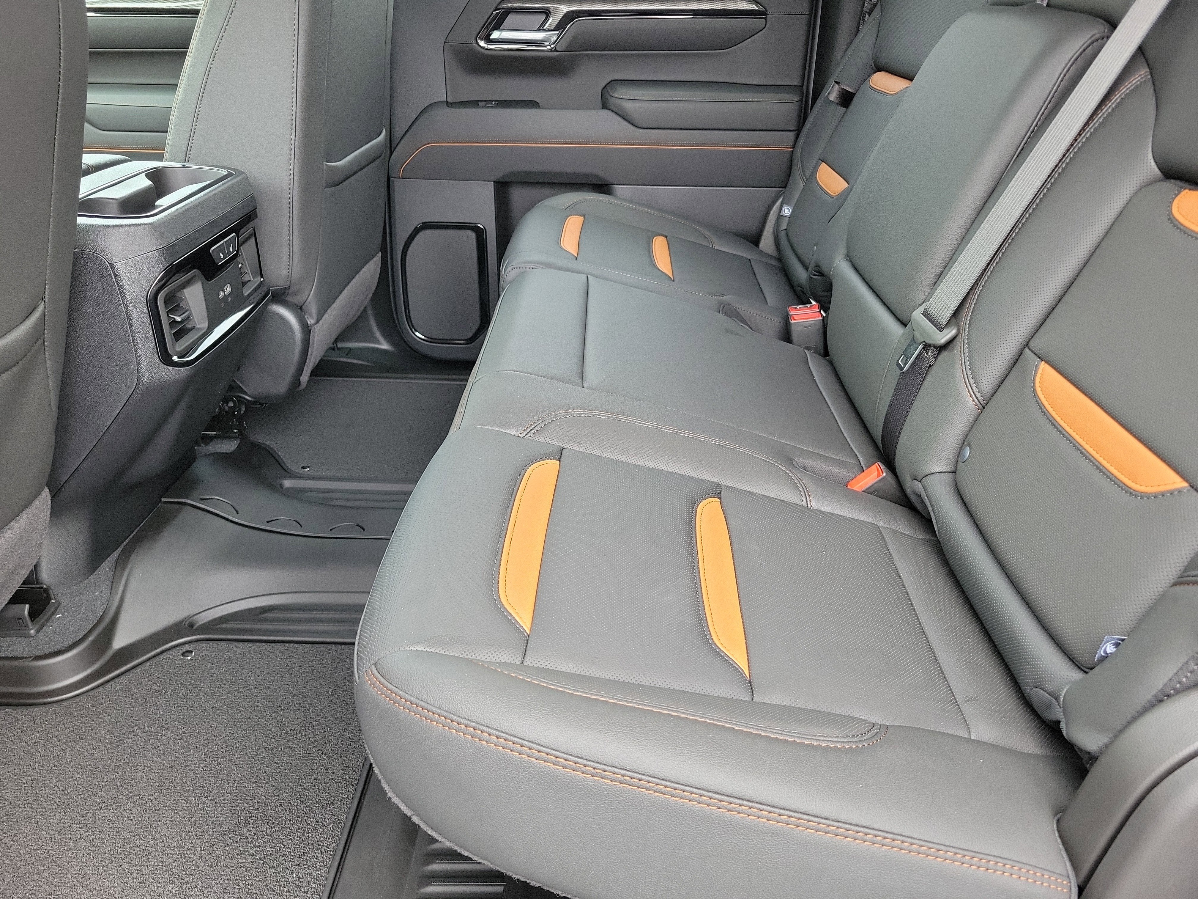 2026 GMC Sierra 1500 AT4 - Photo 14