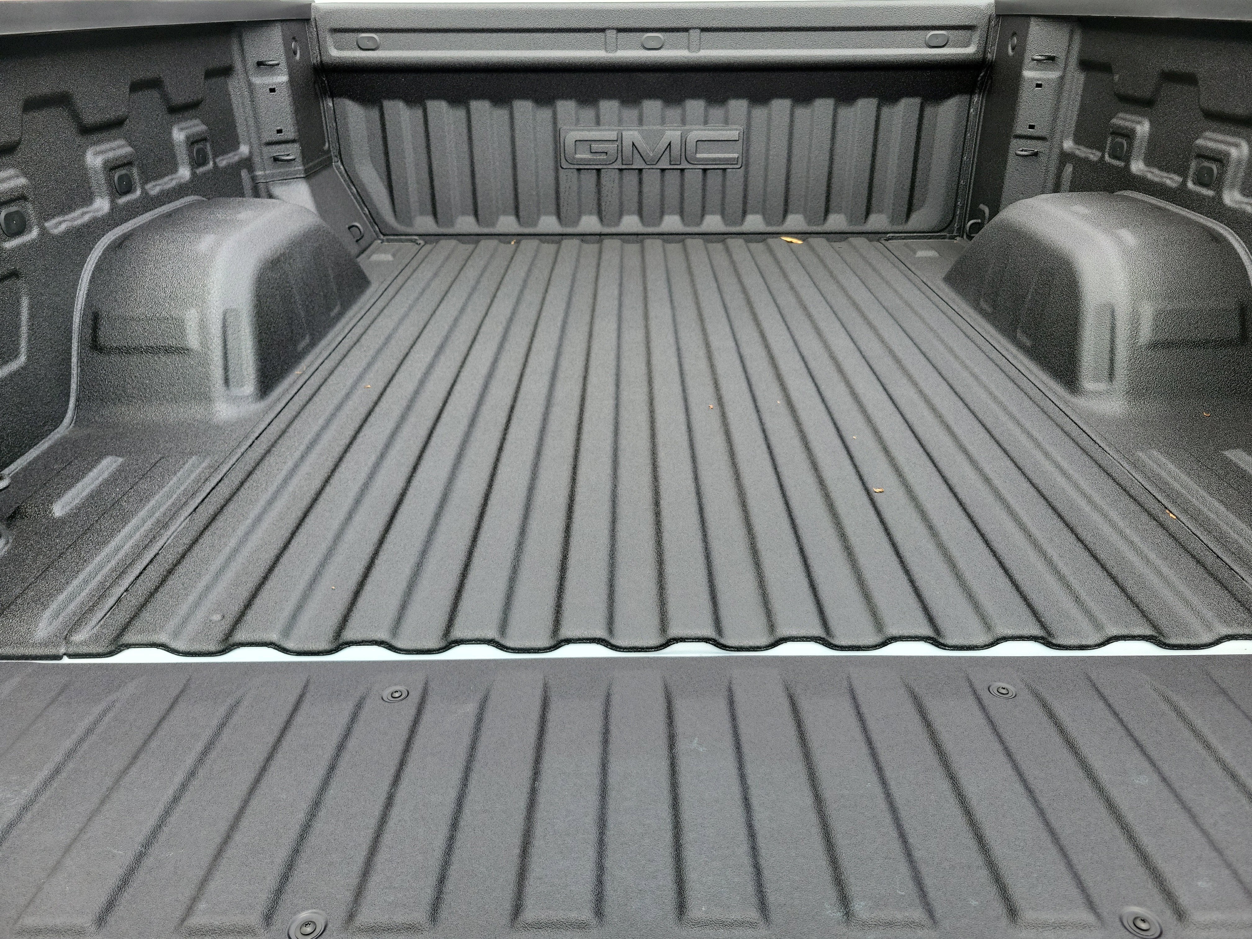 2026 GMC Sierra 1500 AT4 - Photo 8