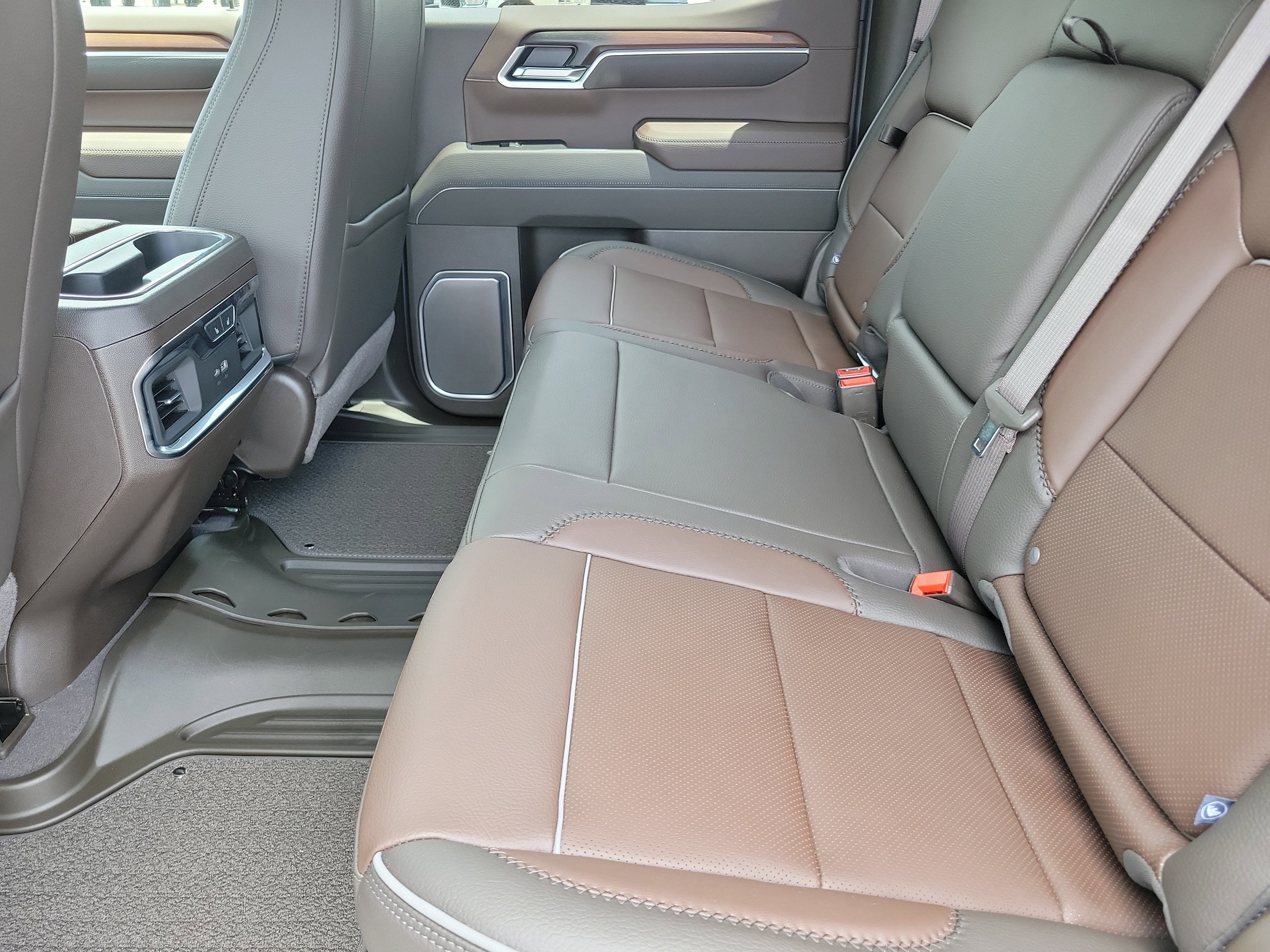 2026 GMC Sierra 1500 Denali - Photo 14
