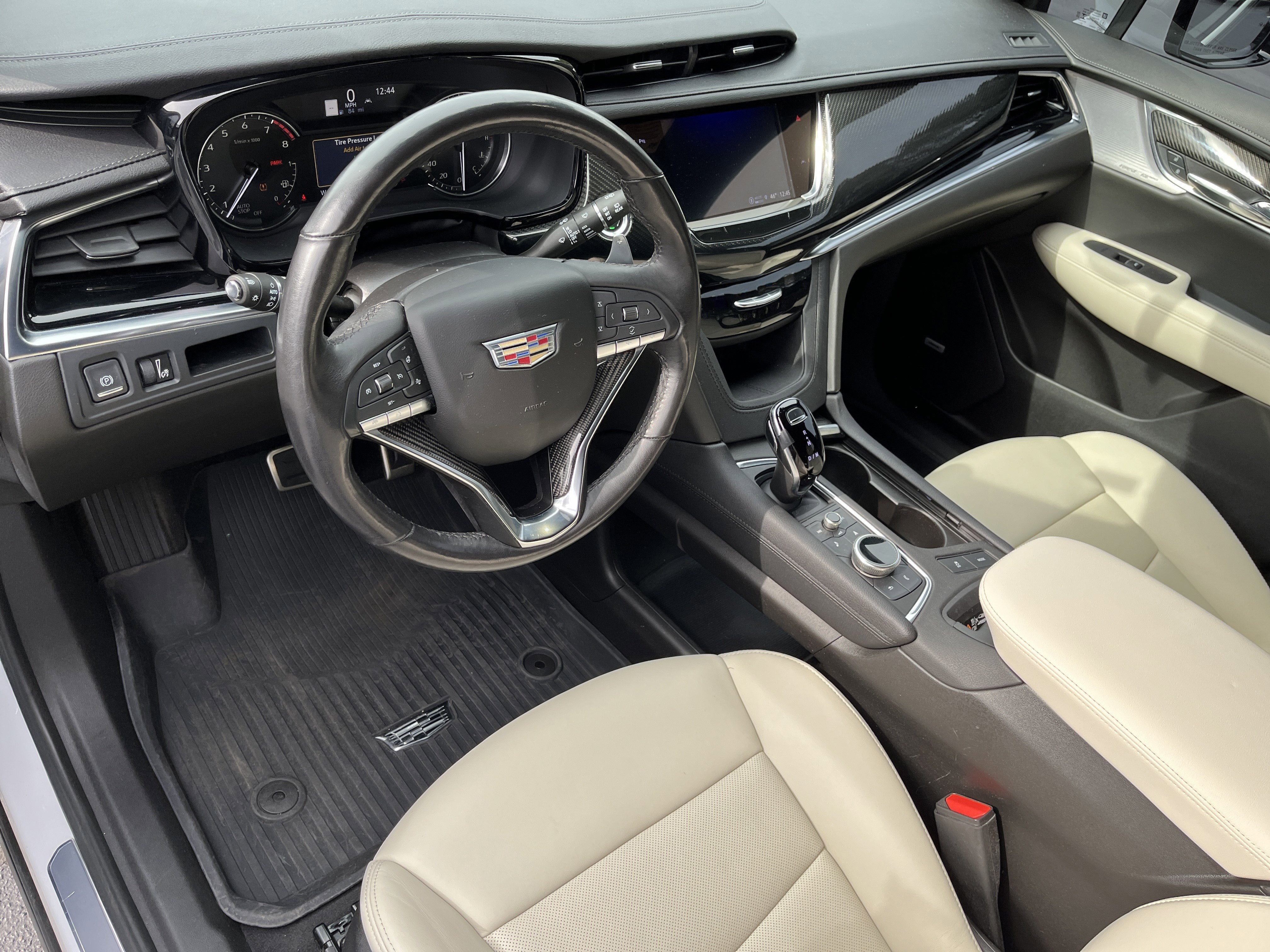 2023 Cadillac XT6 Sport