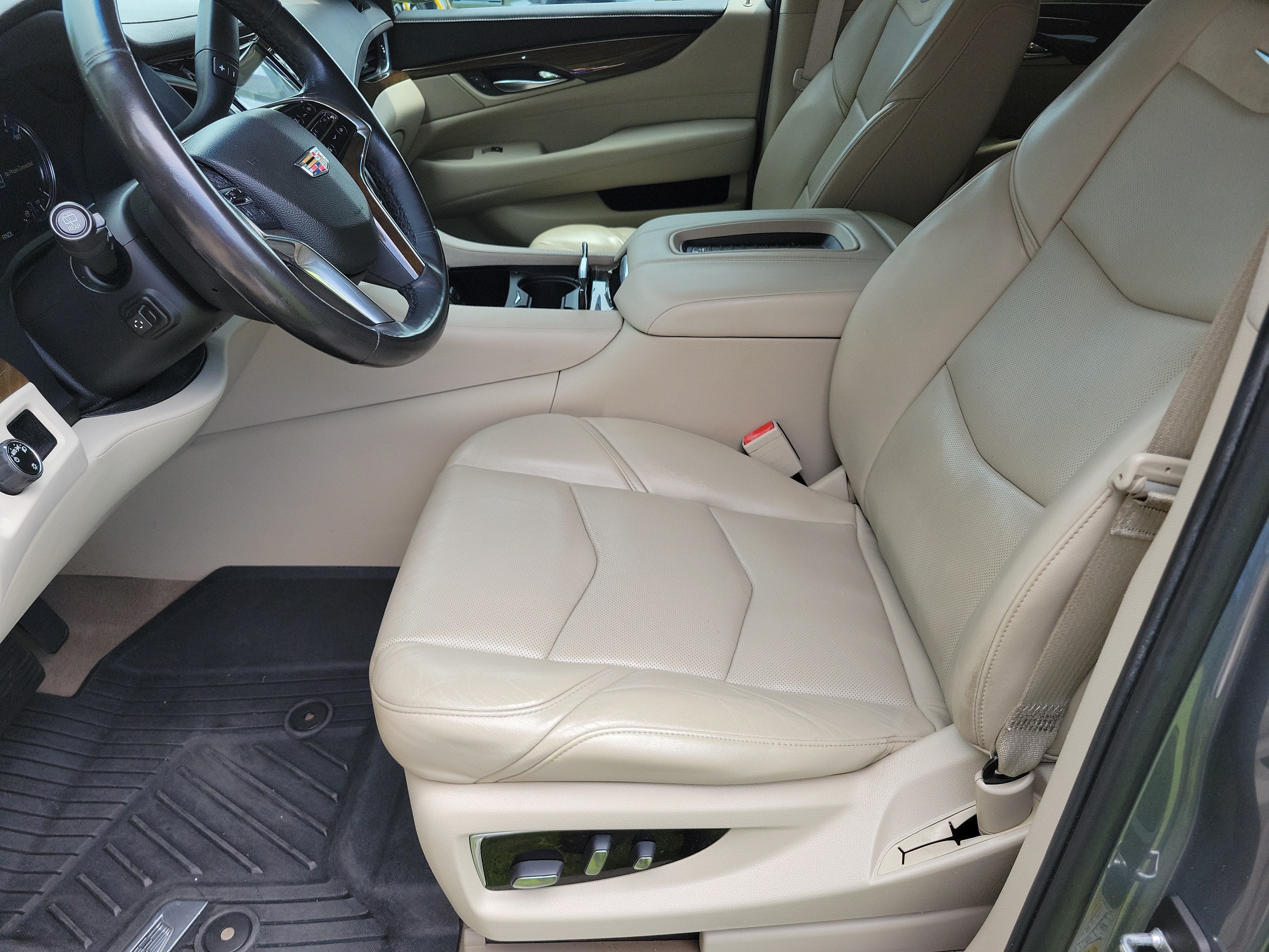 2019 Cadillac Escalade Luxury