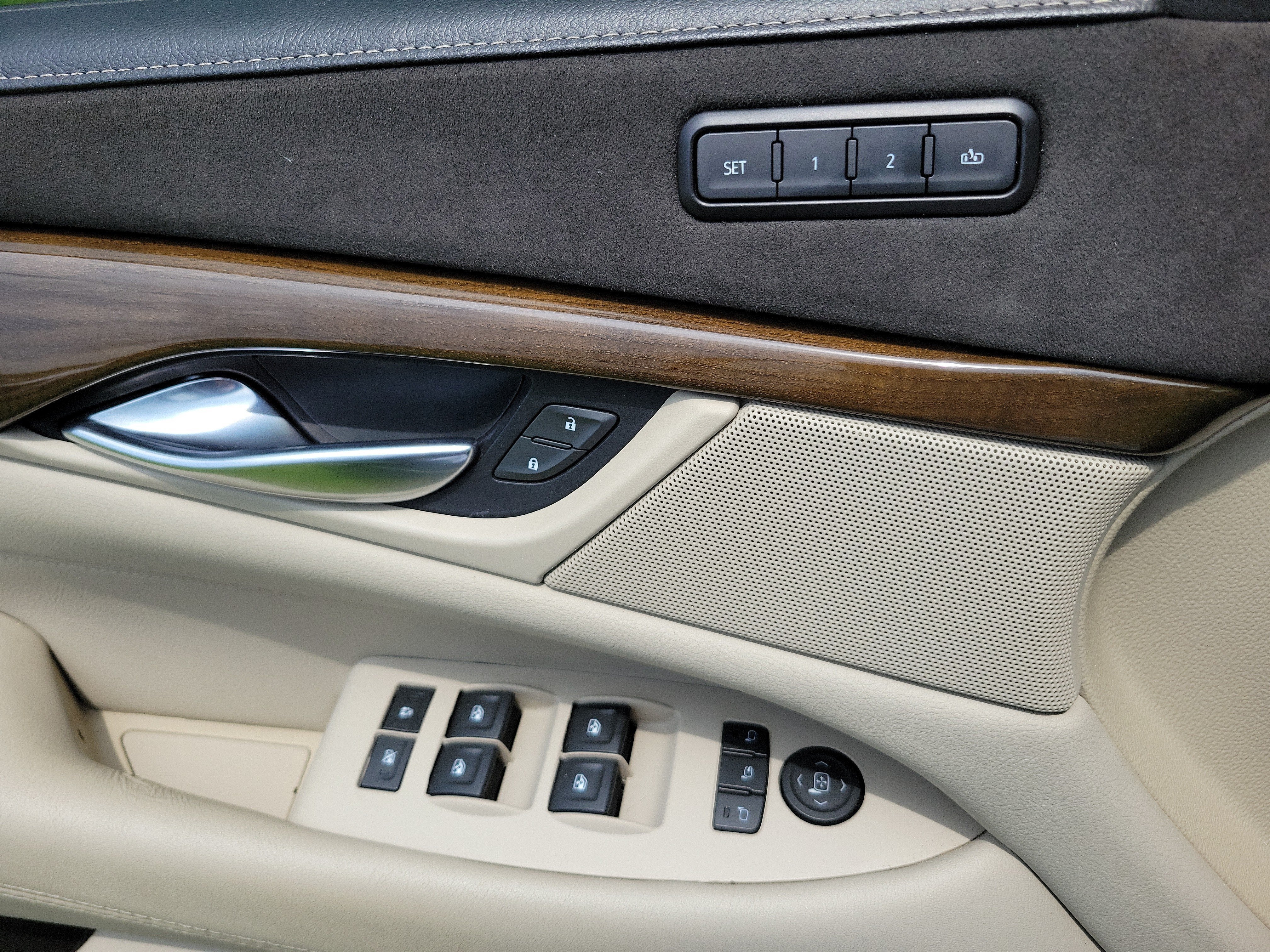 2019 Cadillac Escalade Luxury