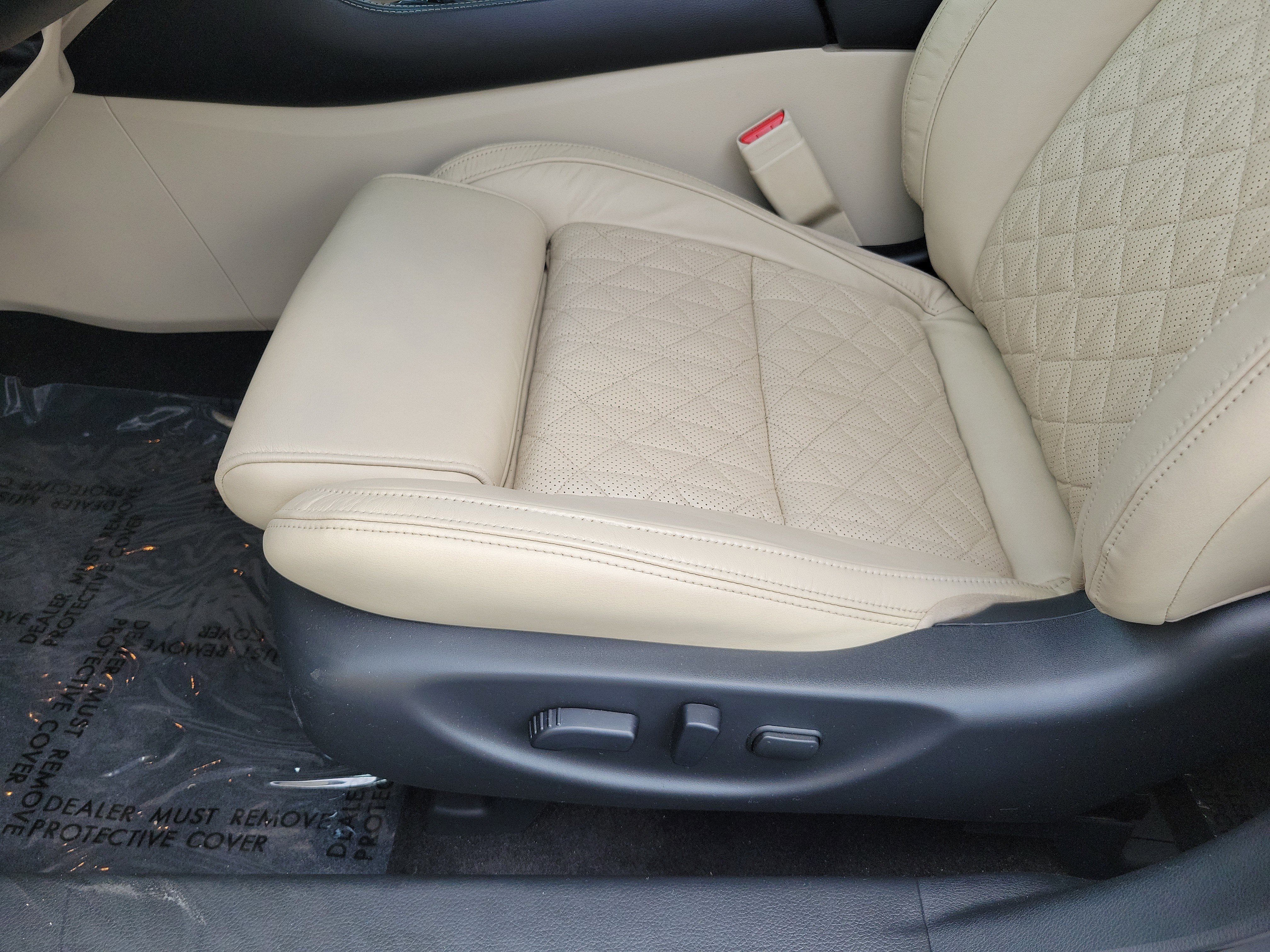 2022 Nissan Maxima Platinum