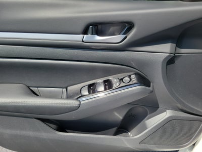 2025 Nissan Altima SL