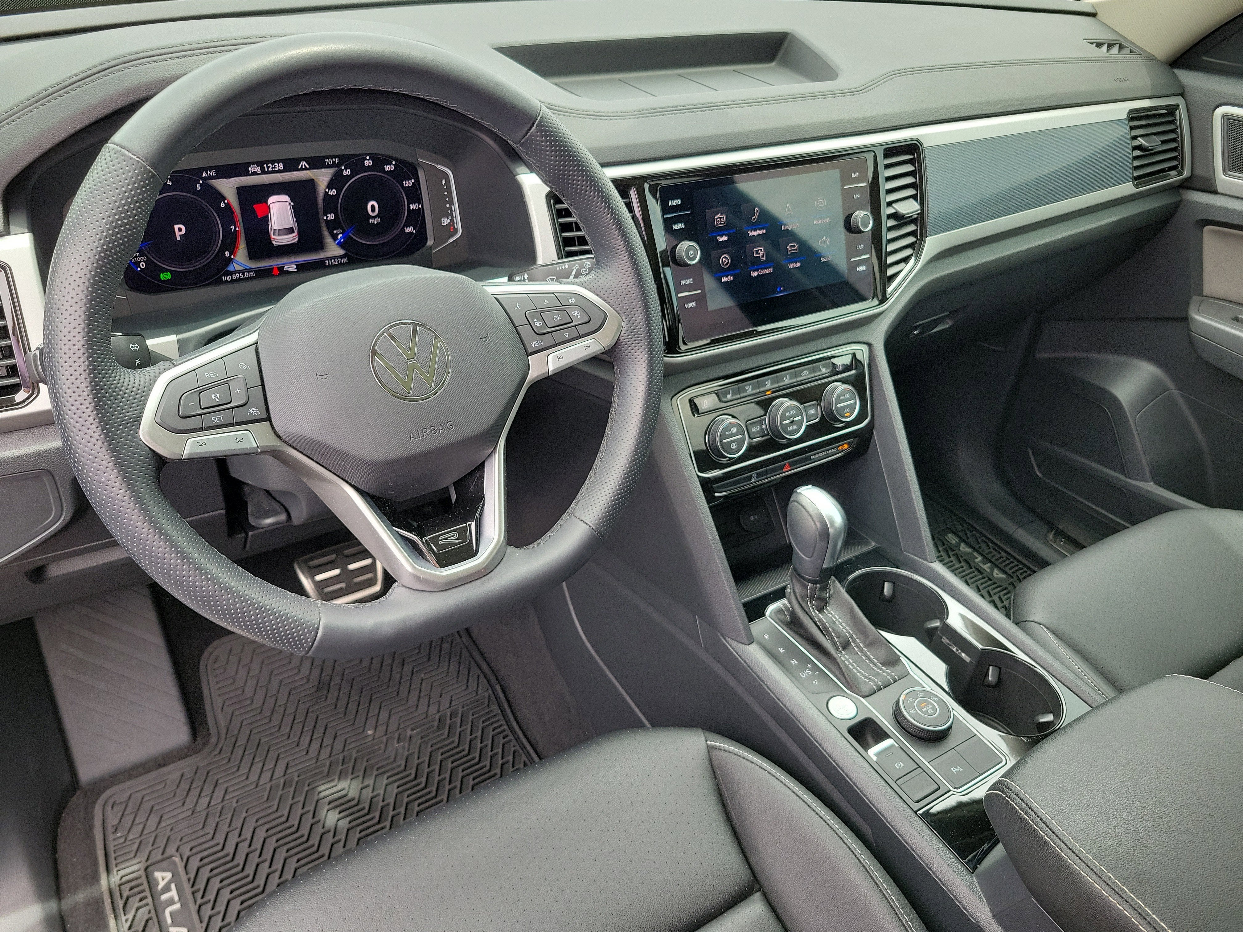2023 Volkswagen Atlas 3.6L V6 SEL R-Line Black