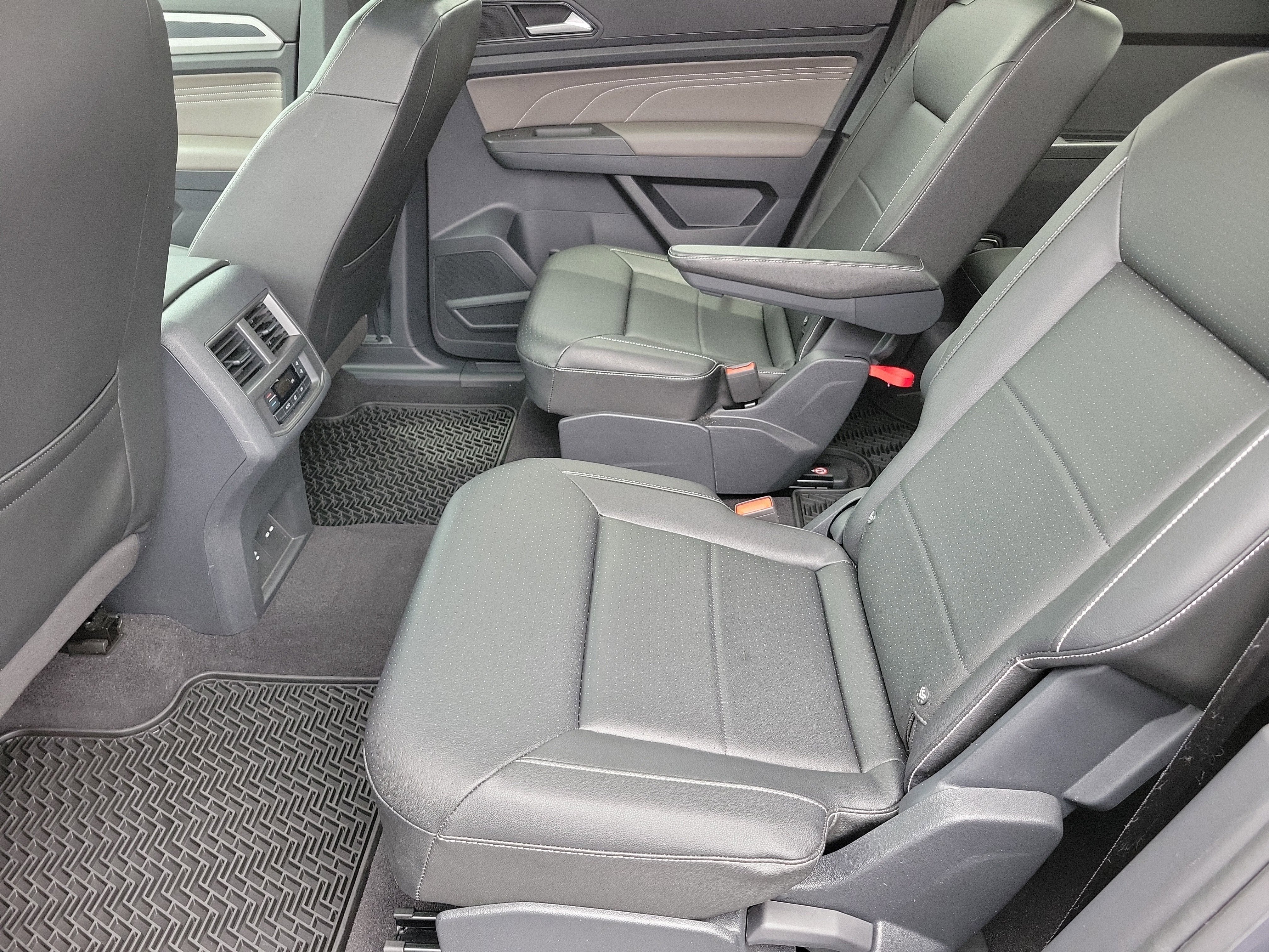 2023 Volkswagen Atlas 3.6L V6 SEL R-Line Black