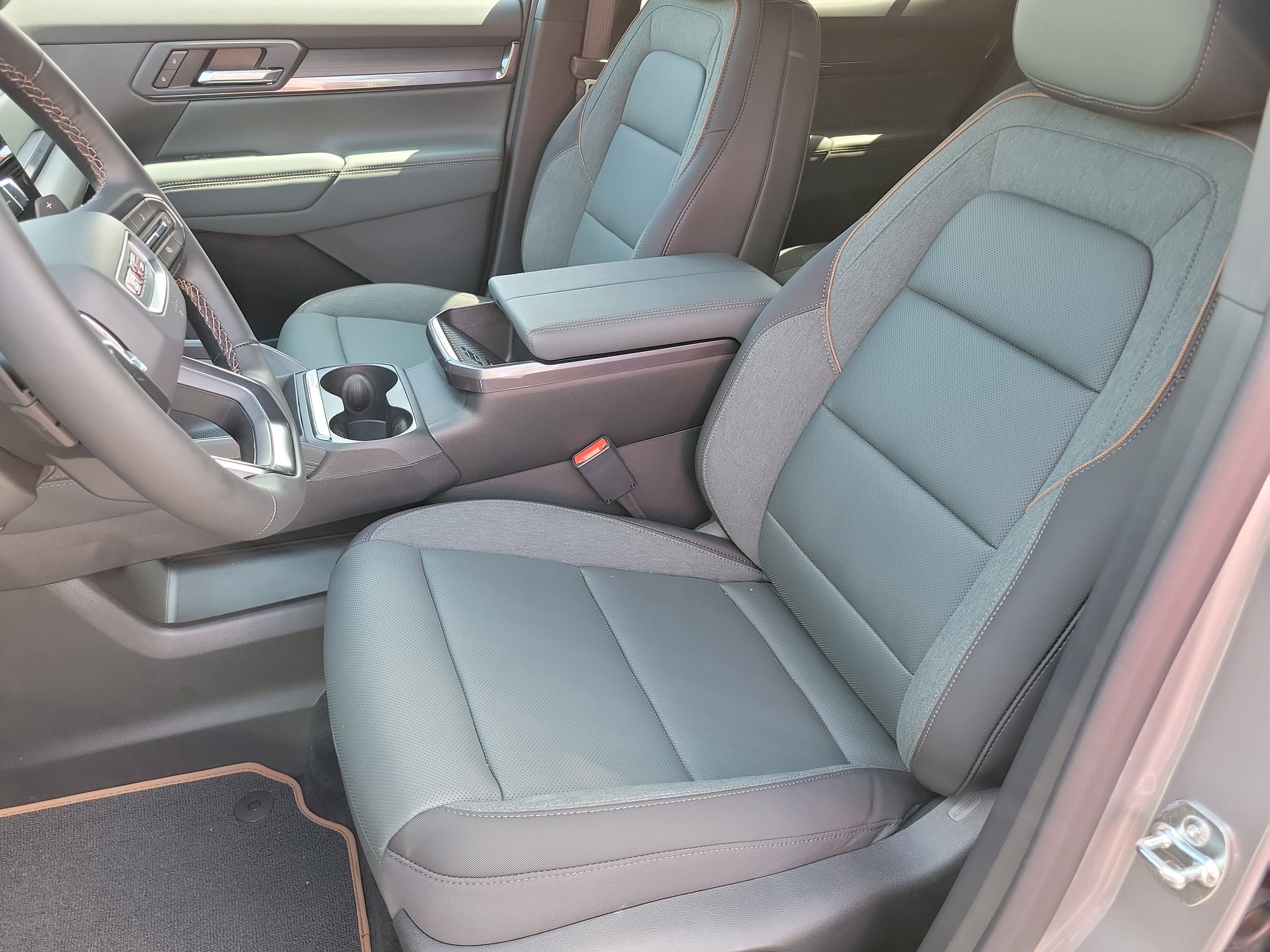 2026 GMC Terrain AT4 - Photo 12