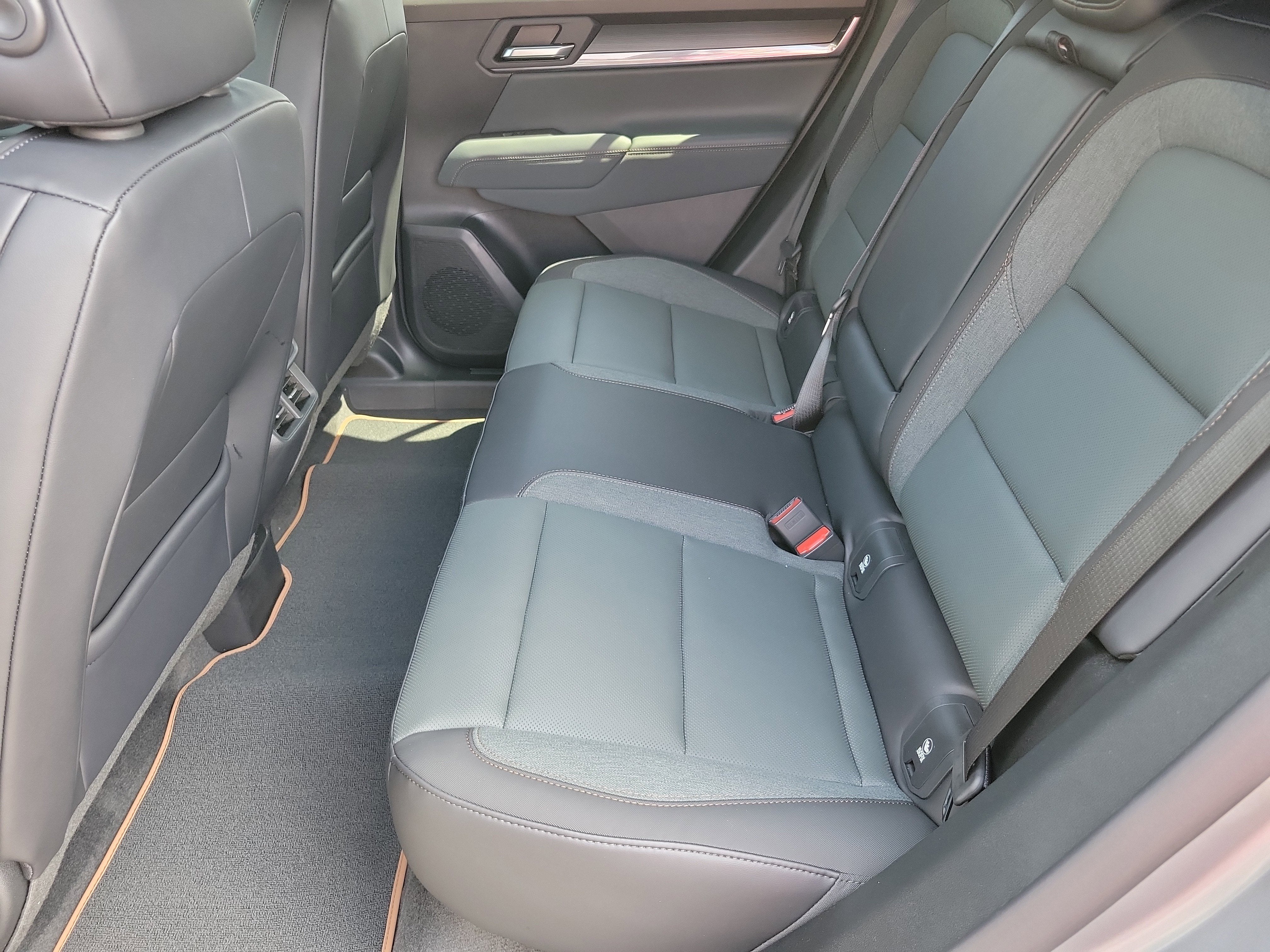 2026 GMC Terrain AT4 - Photo 14