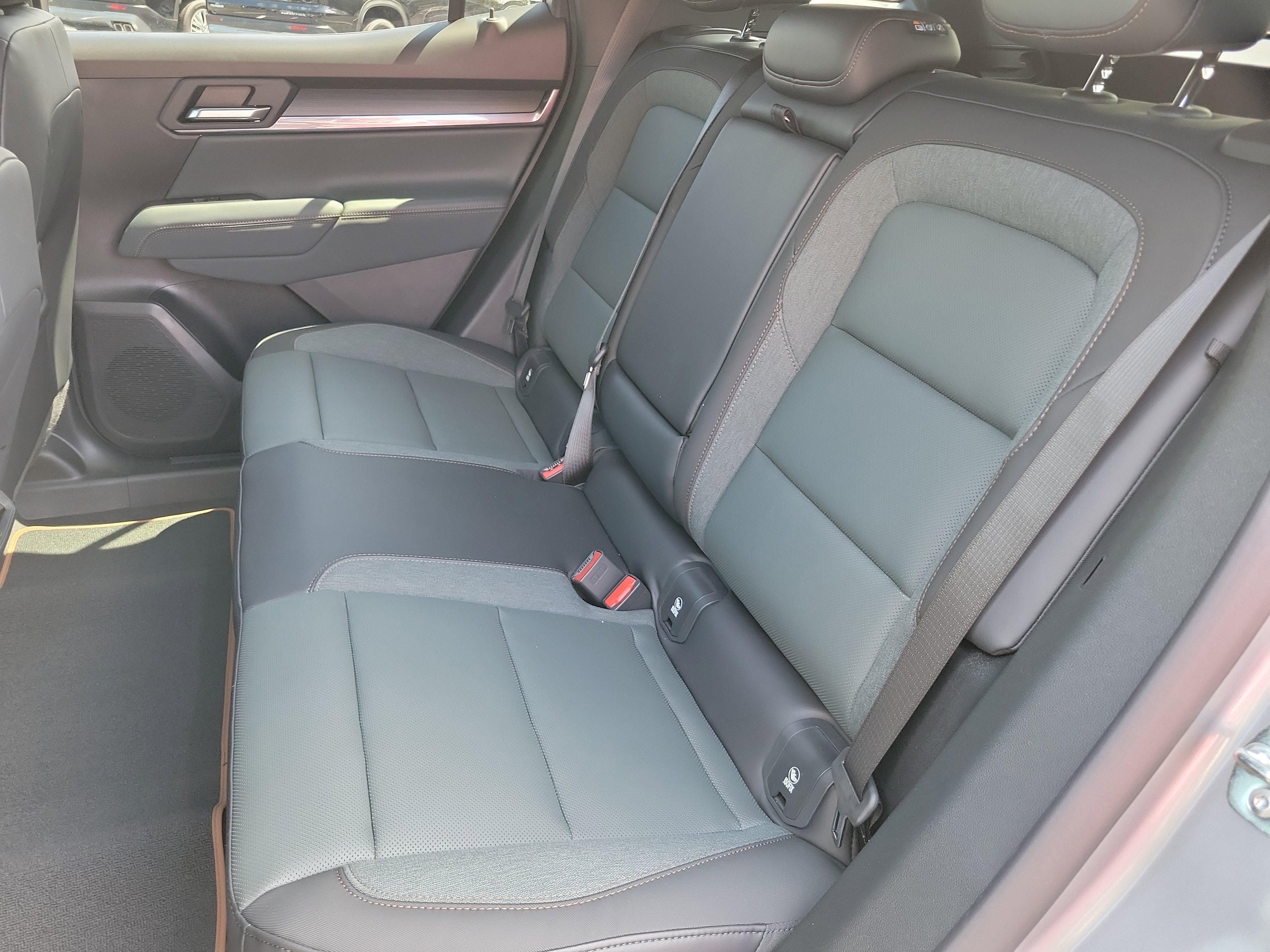 2026 GMC Terrain AT4 - Photo 15