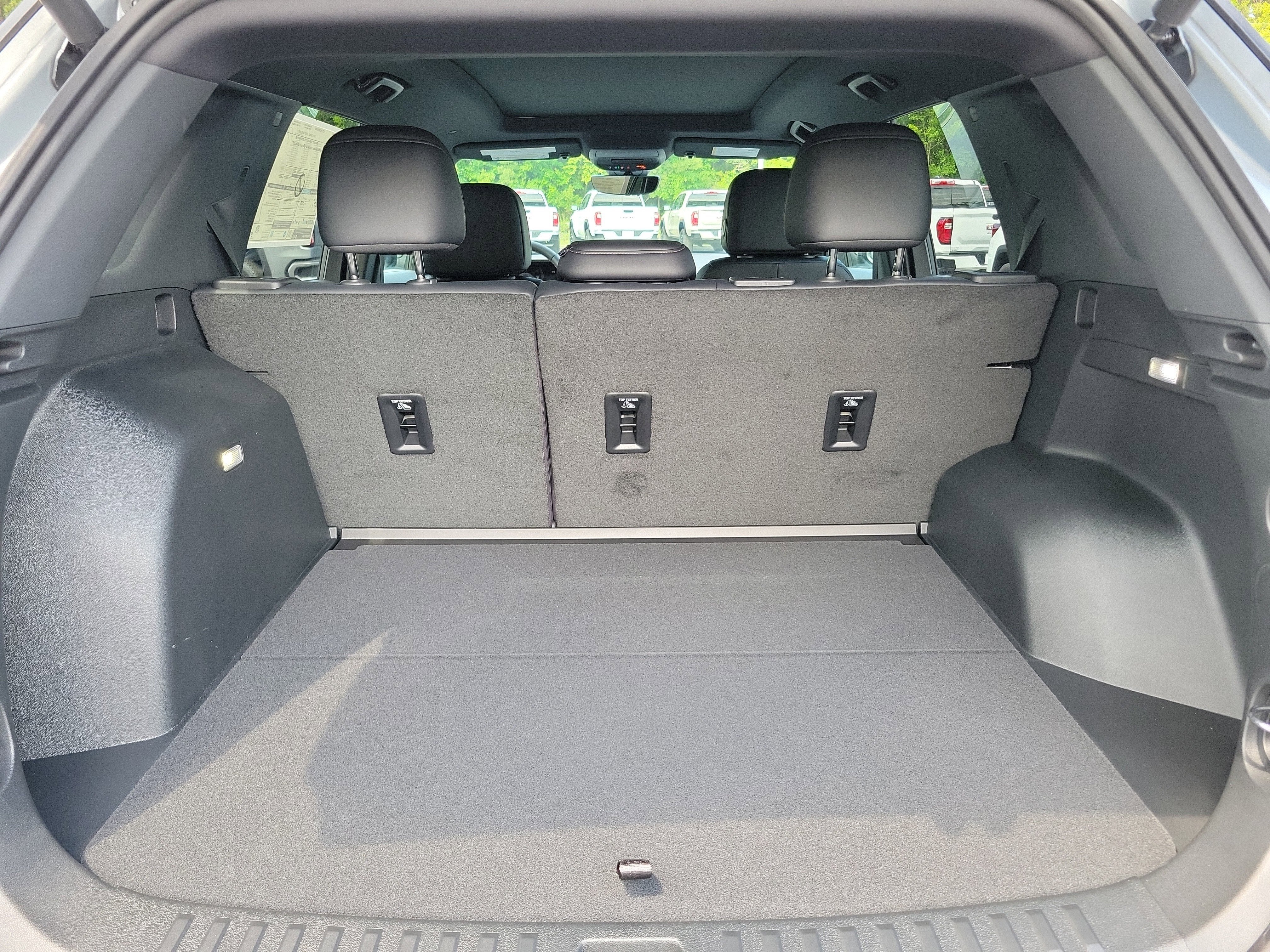 2026 GMC Terrain AT4 - Photo 8
