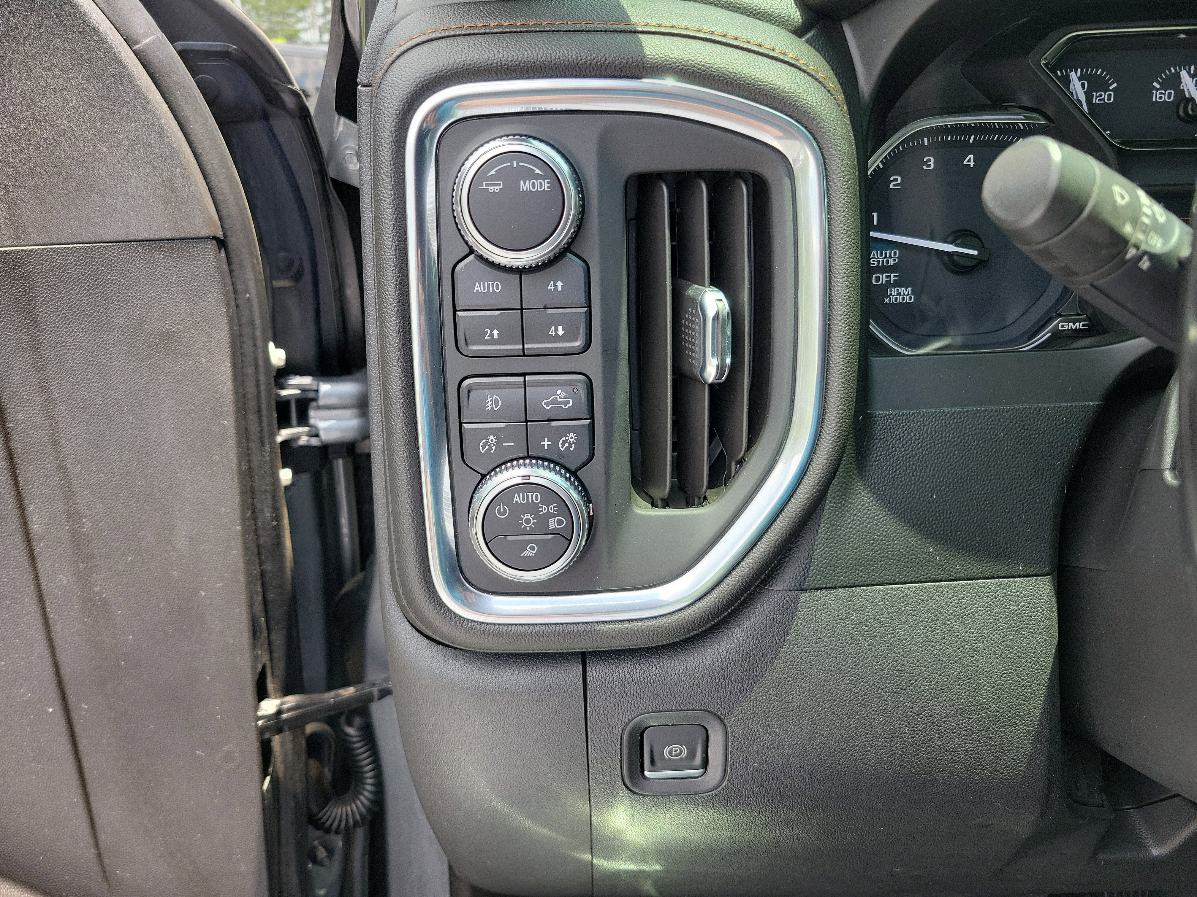 2021 GMC Sierra 1500 AT4