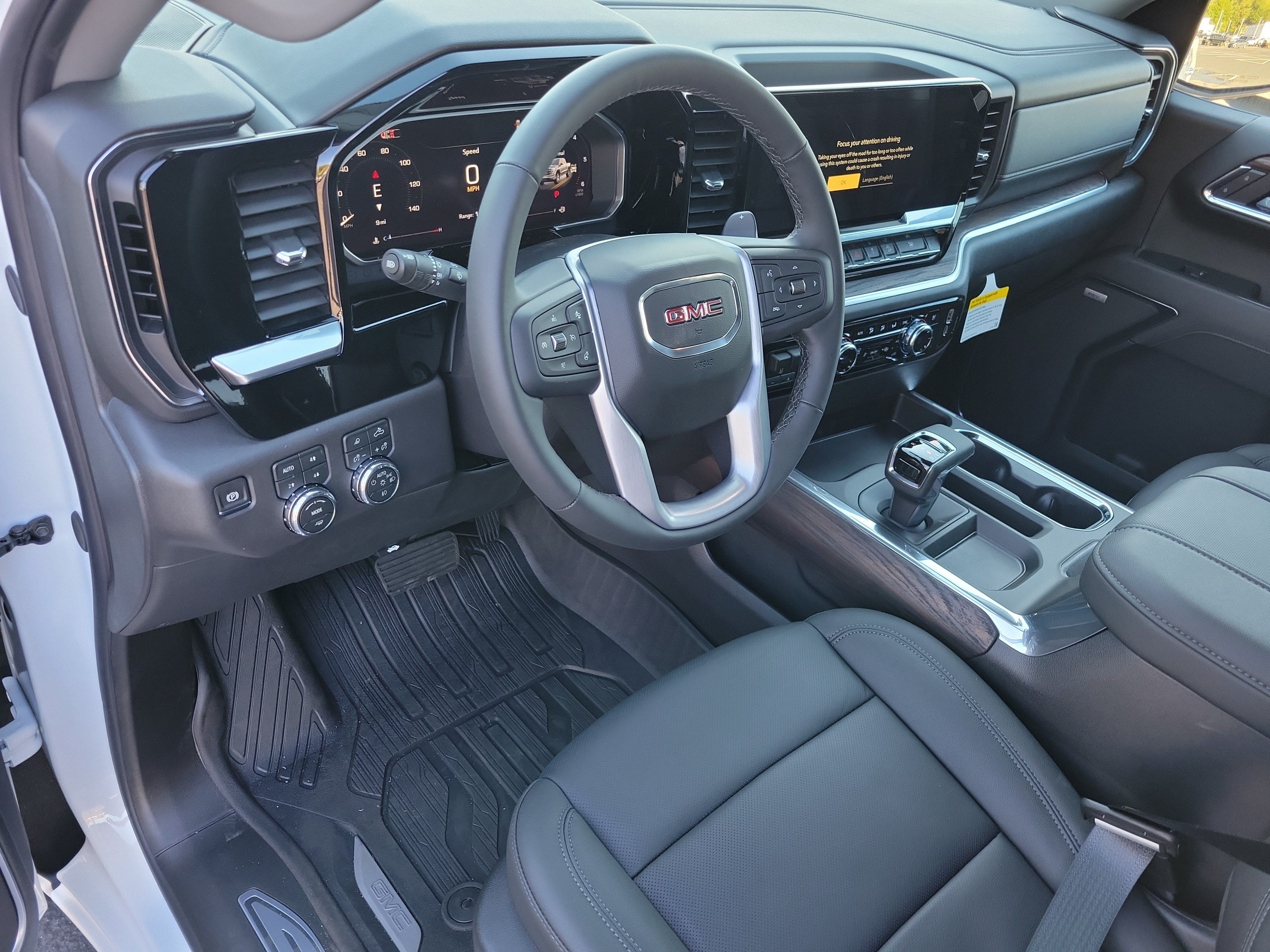 2026 GMC Sierra 1500 SLT - Photo 9