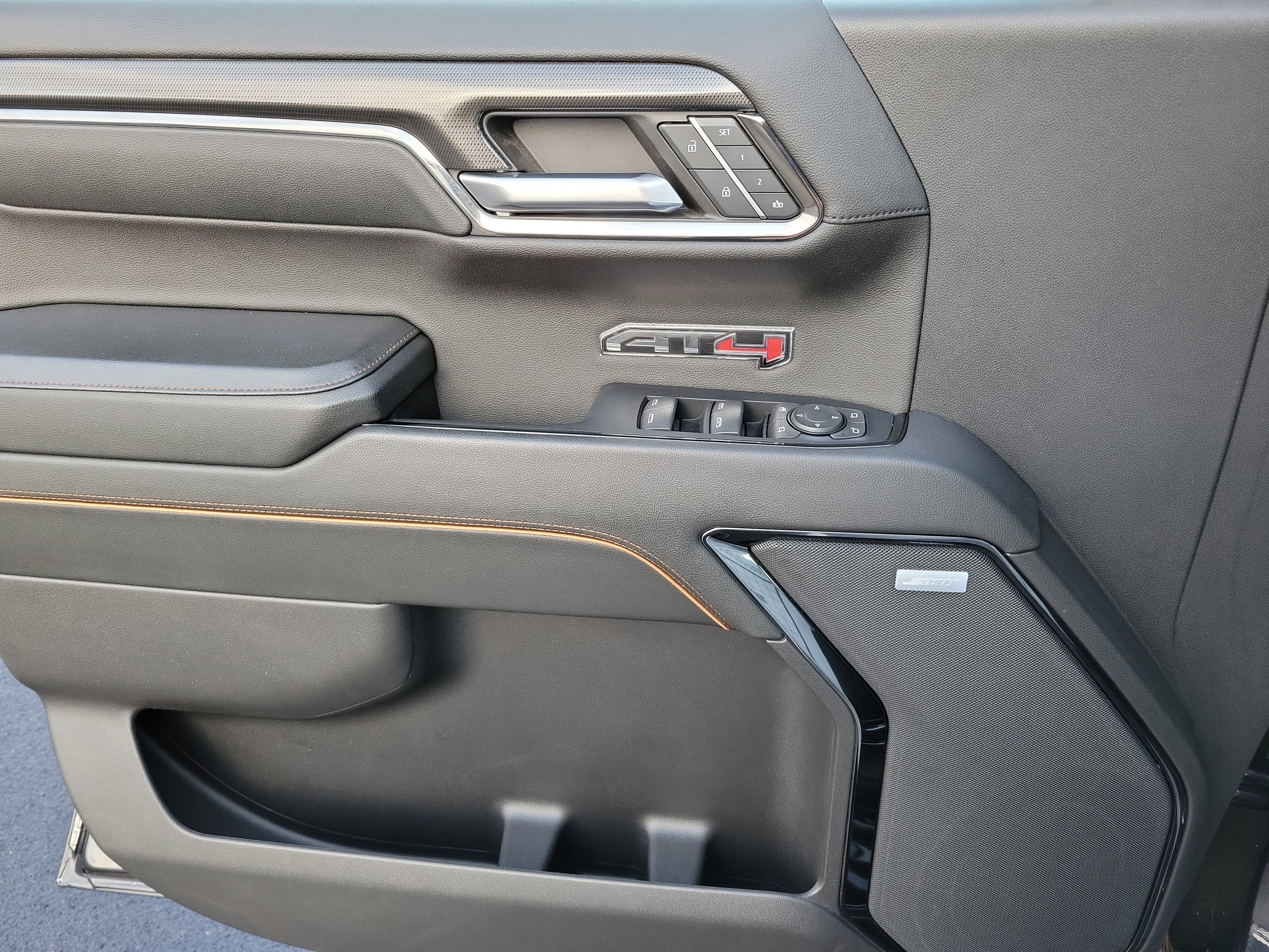 2024 GMC Sierra 1500 AT4