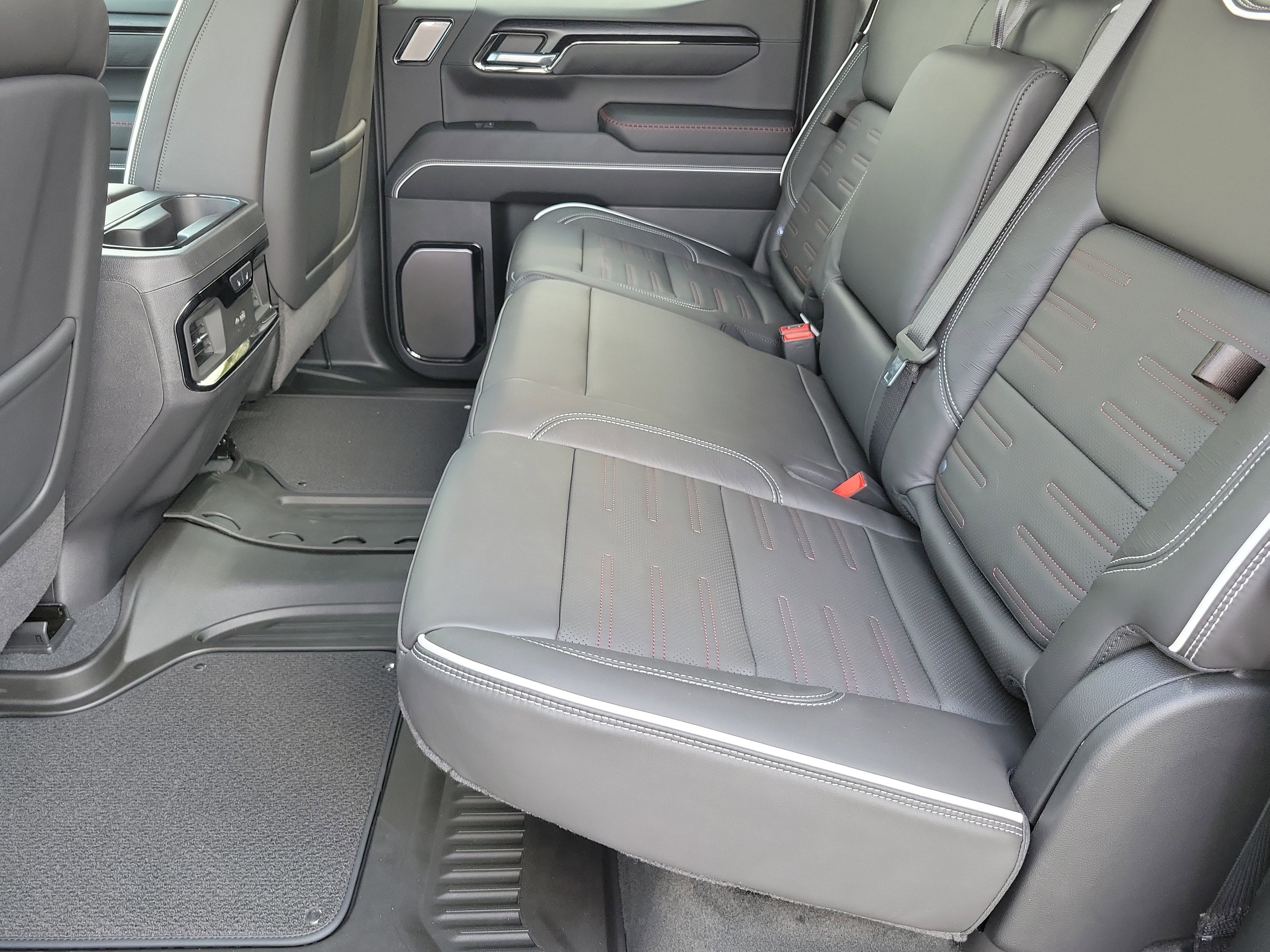 2025 GMC Sierra 1500 AT4X