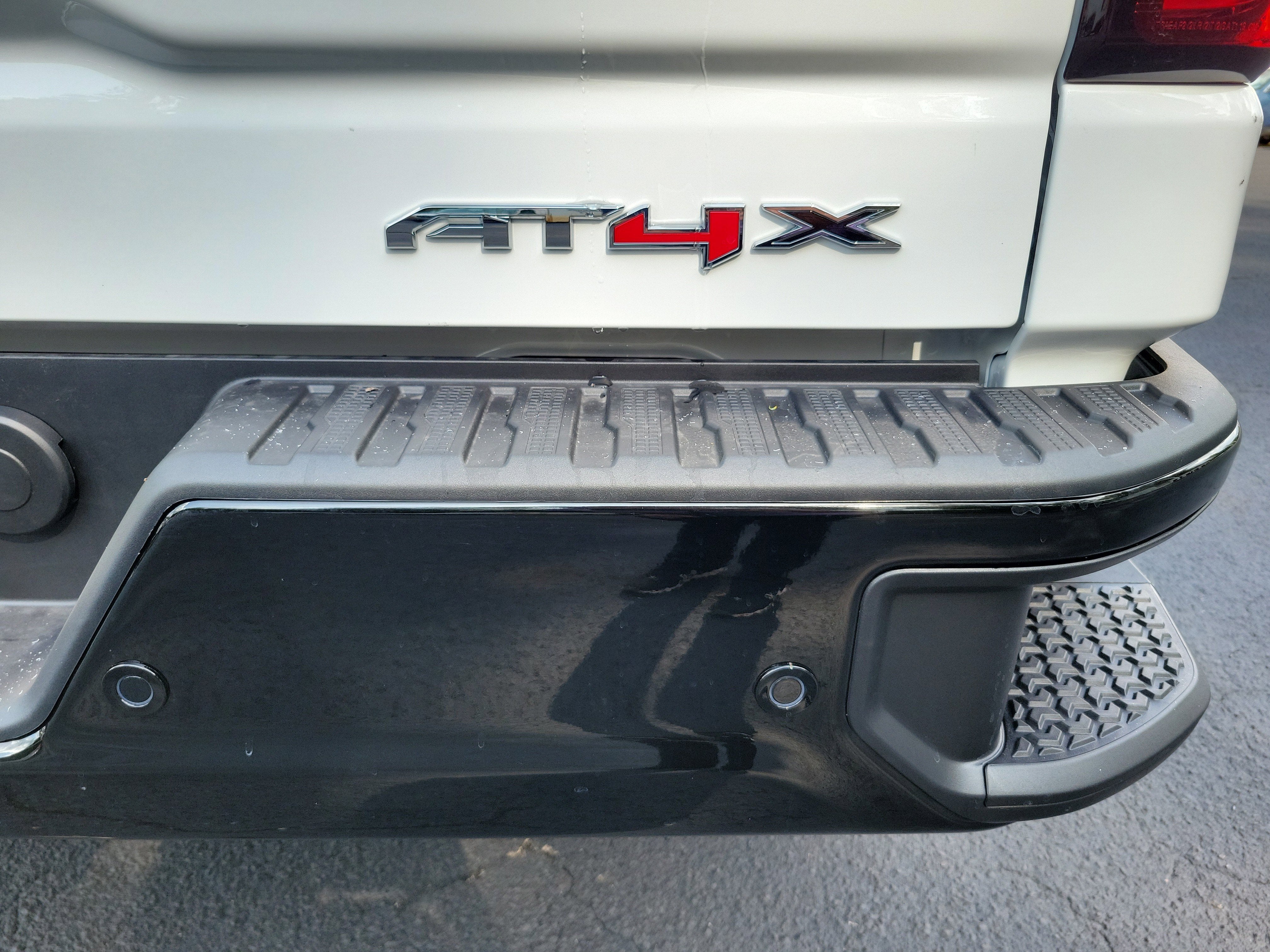 2025 GMC Sierra 1500 AT4X