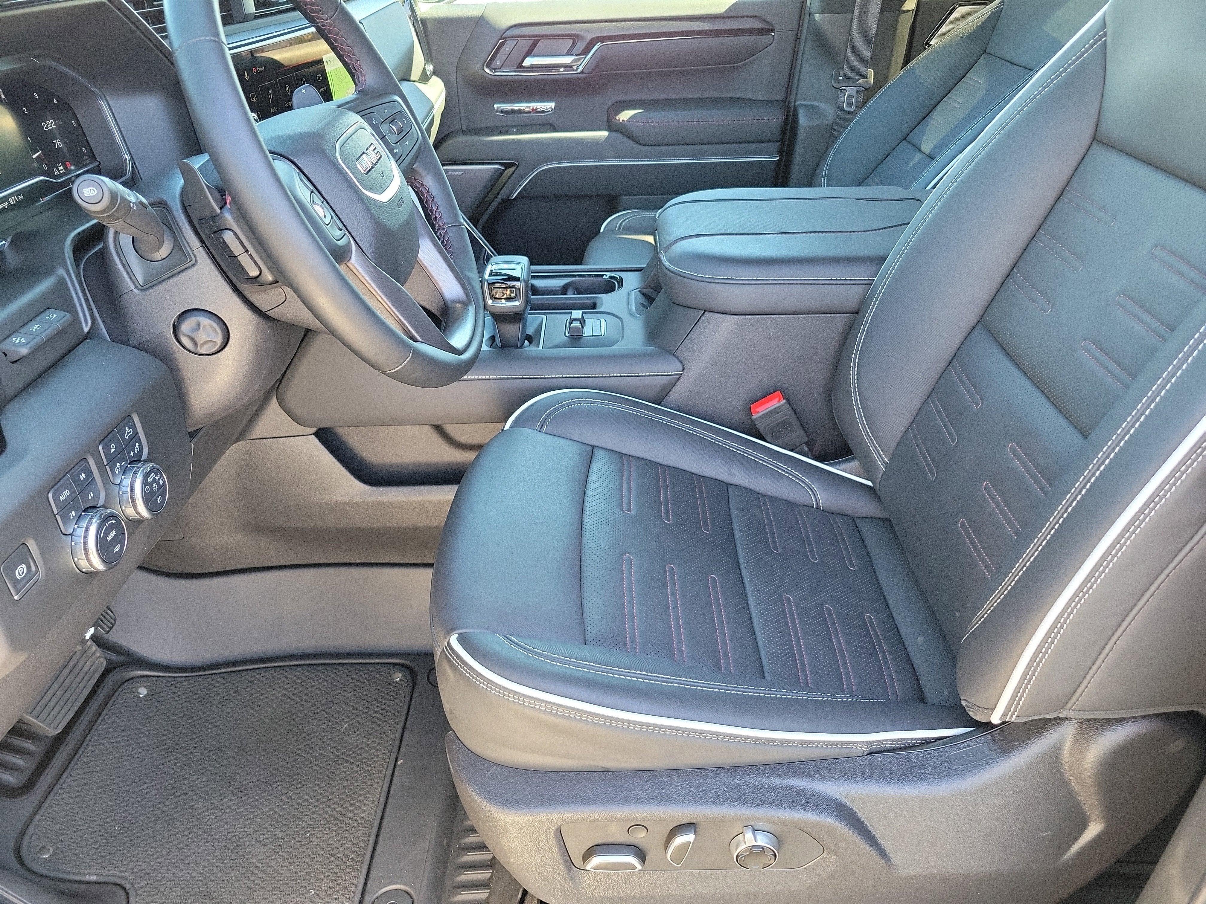 2025 GMC Sierra 1500 AT4X
