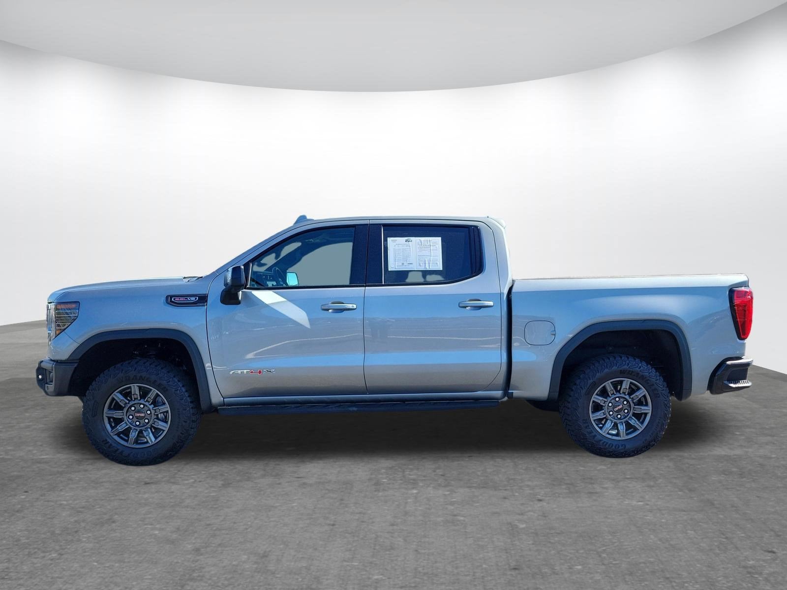 2025 GMC Sierra 1500 AT4X