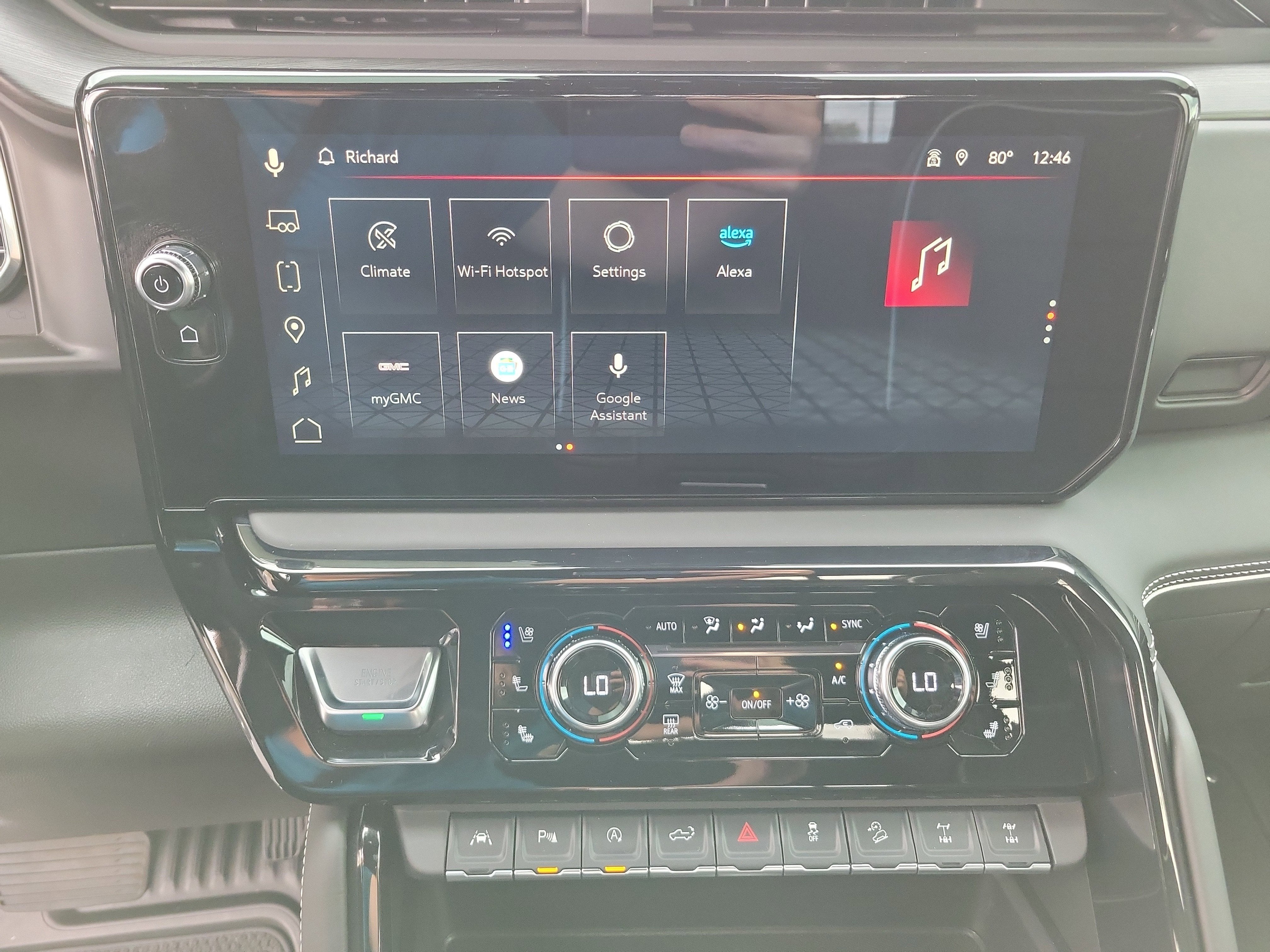 2025 GMC Sierra 1500 AT4X