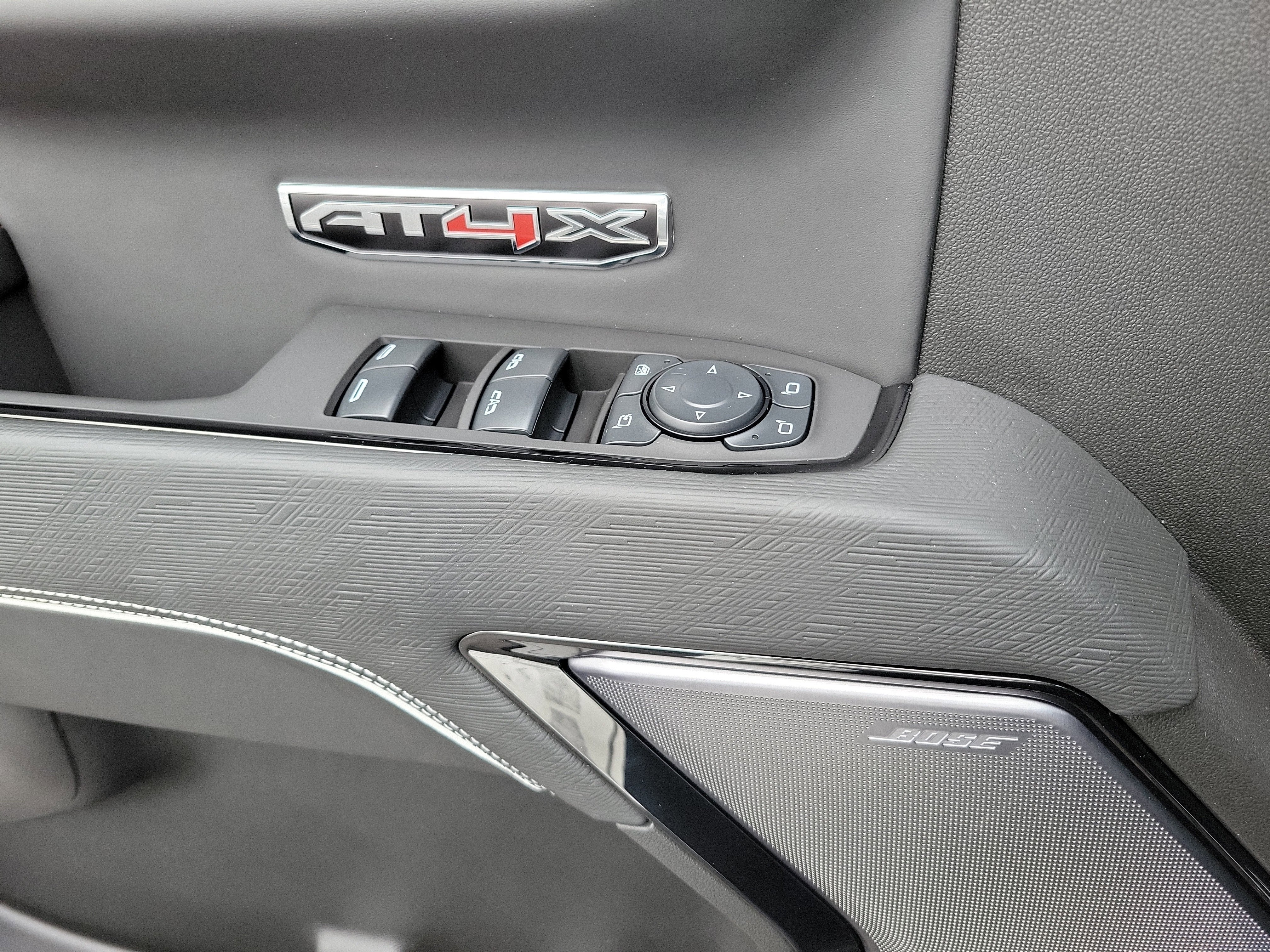 2025 GMC Sierra 1500 AT4X