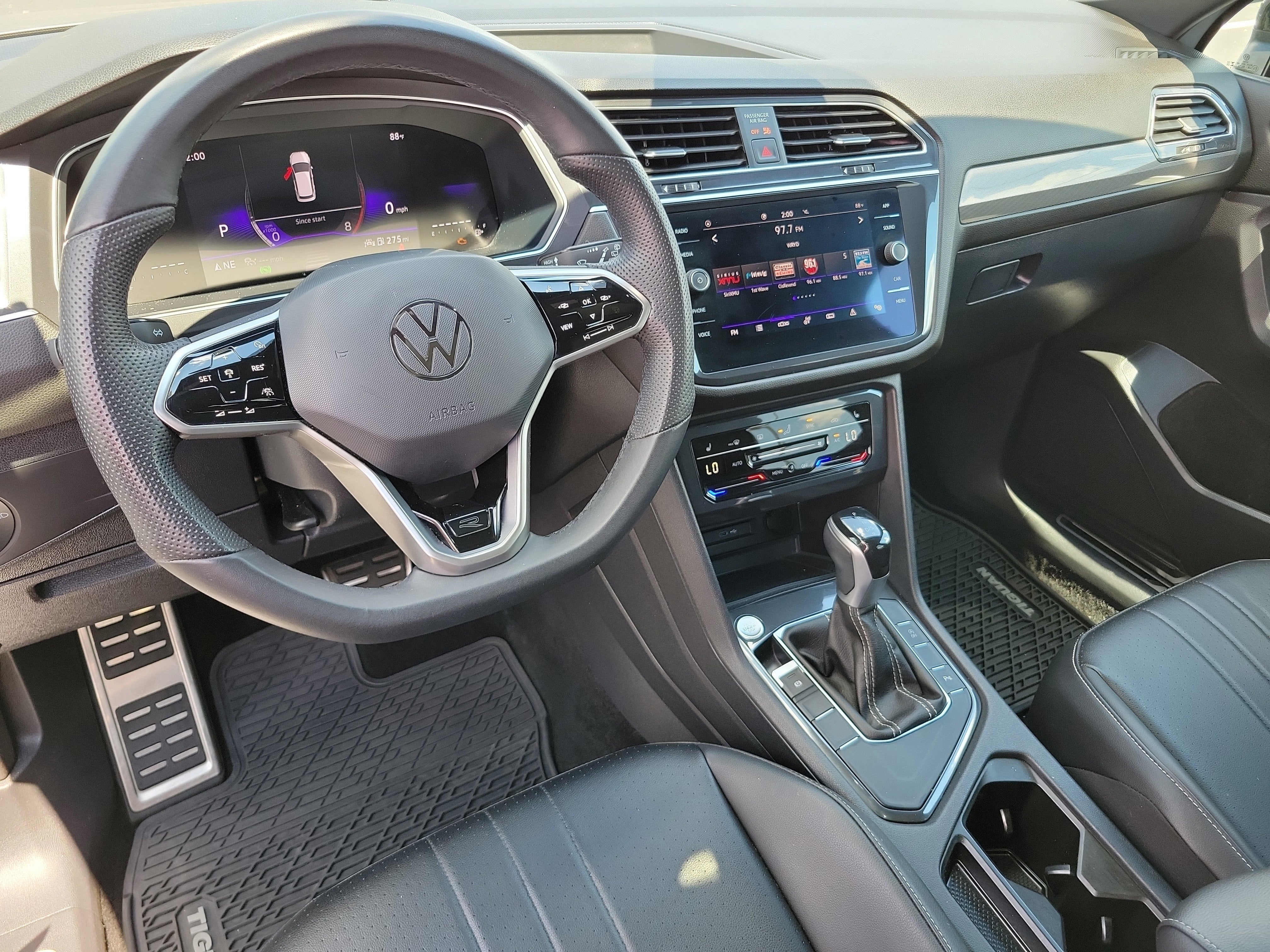 2024 Volkswagen Tiguan SE R-Line Black