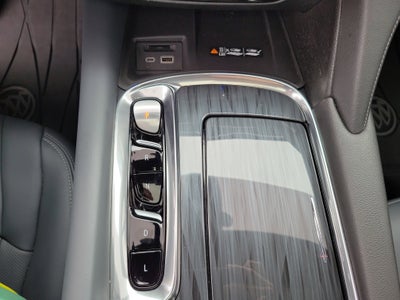 2022 Buick Enclave Essence