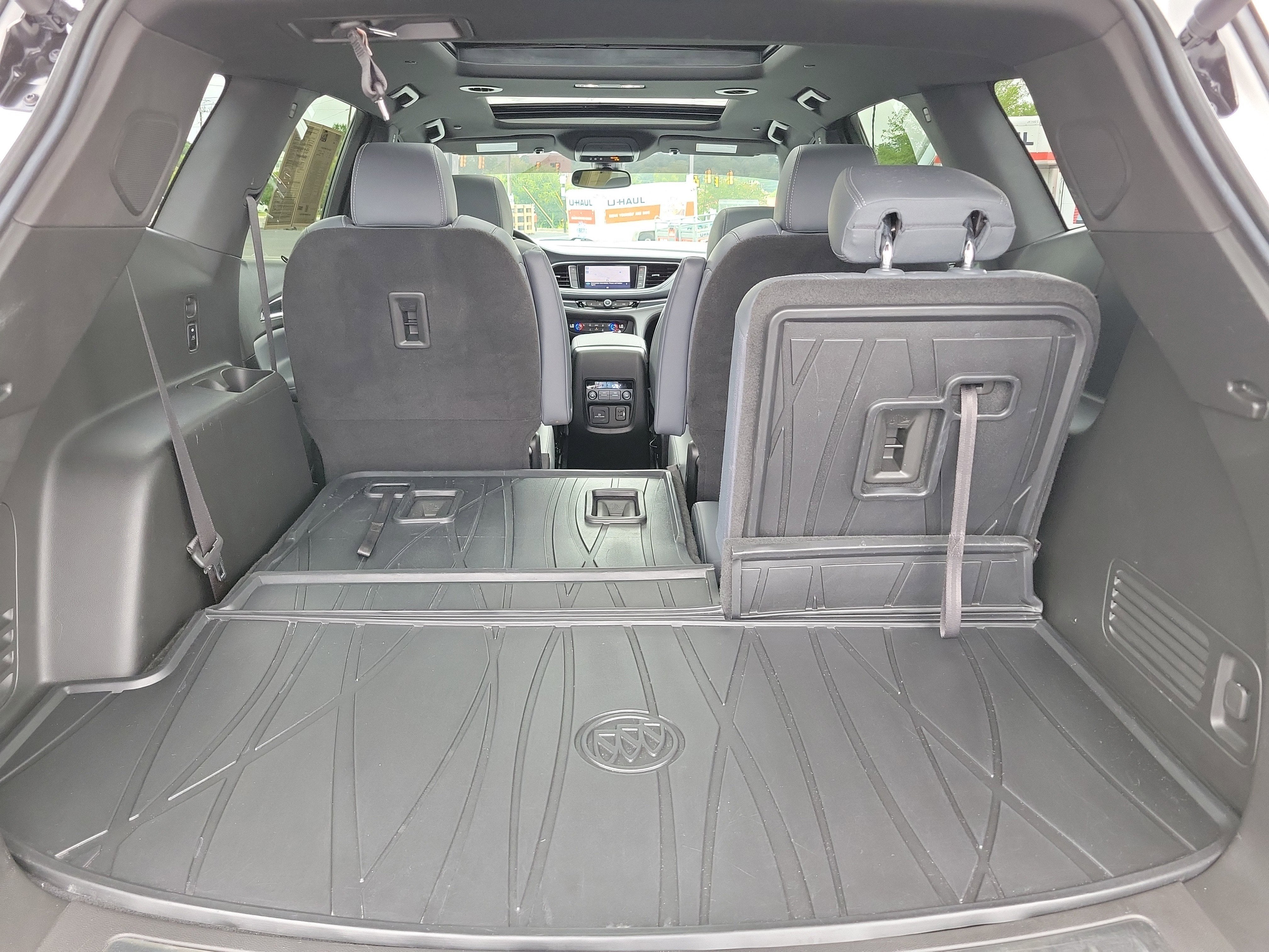 2022 Buick Enclave Essence