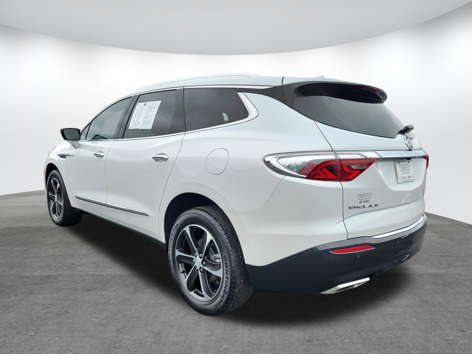 2022 Buick Enclave Essence