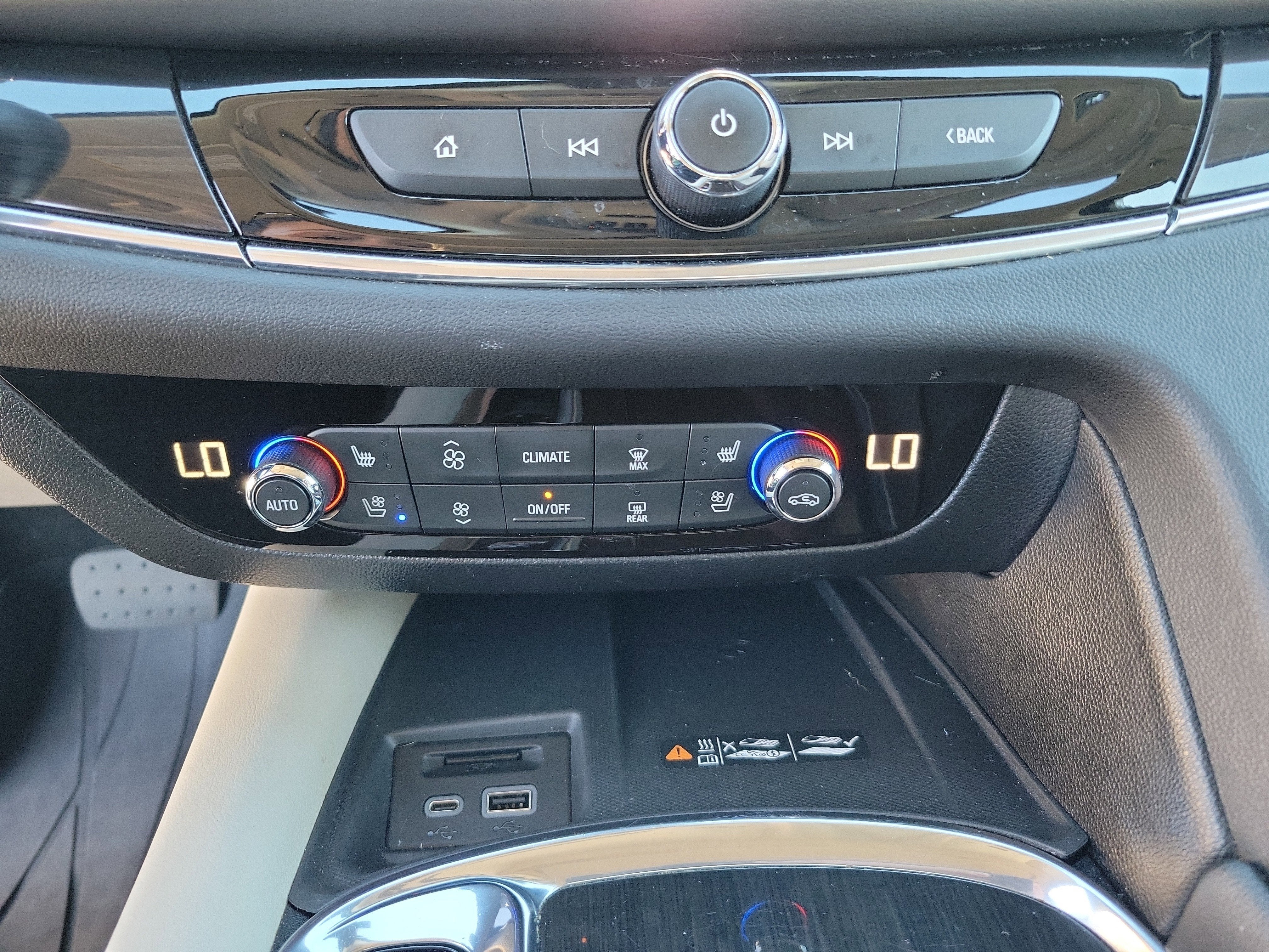 2023 Buick Enclave Premium