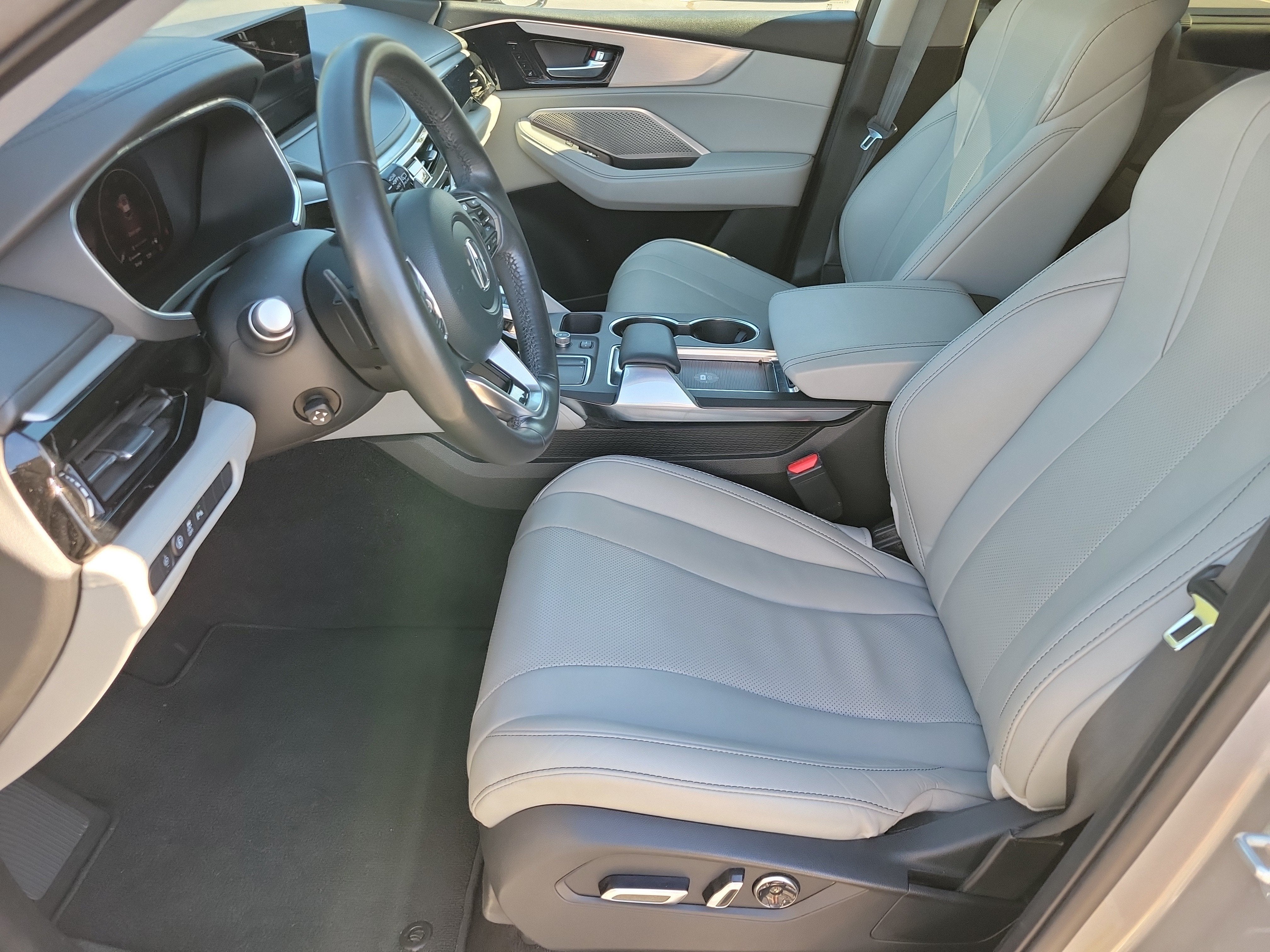 2022 Acura MDX w/Technology Package