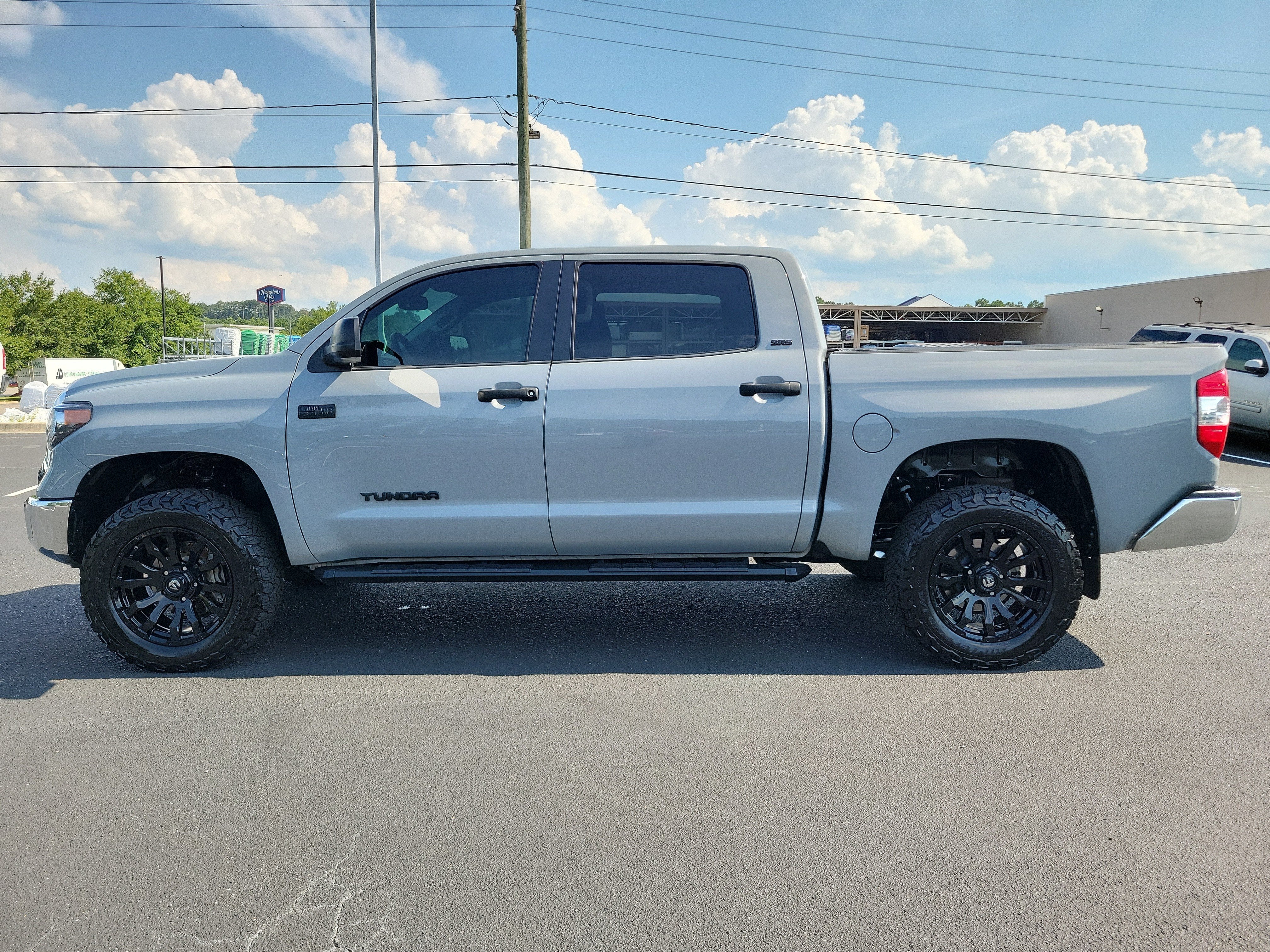 2018 Toyota Tundra 4WD SR5