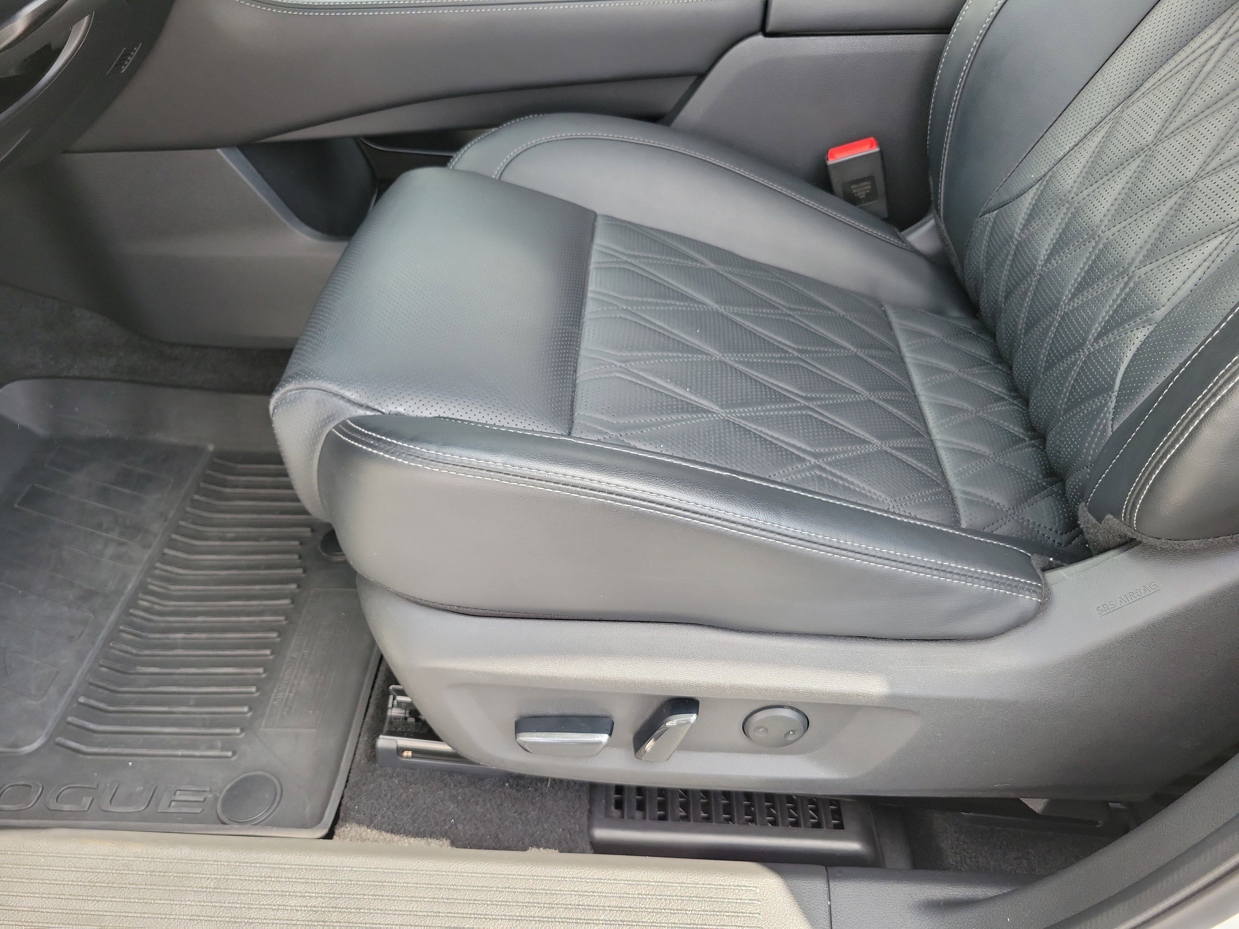 2022 Nissan Rogue Platinum